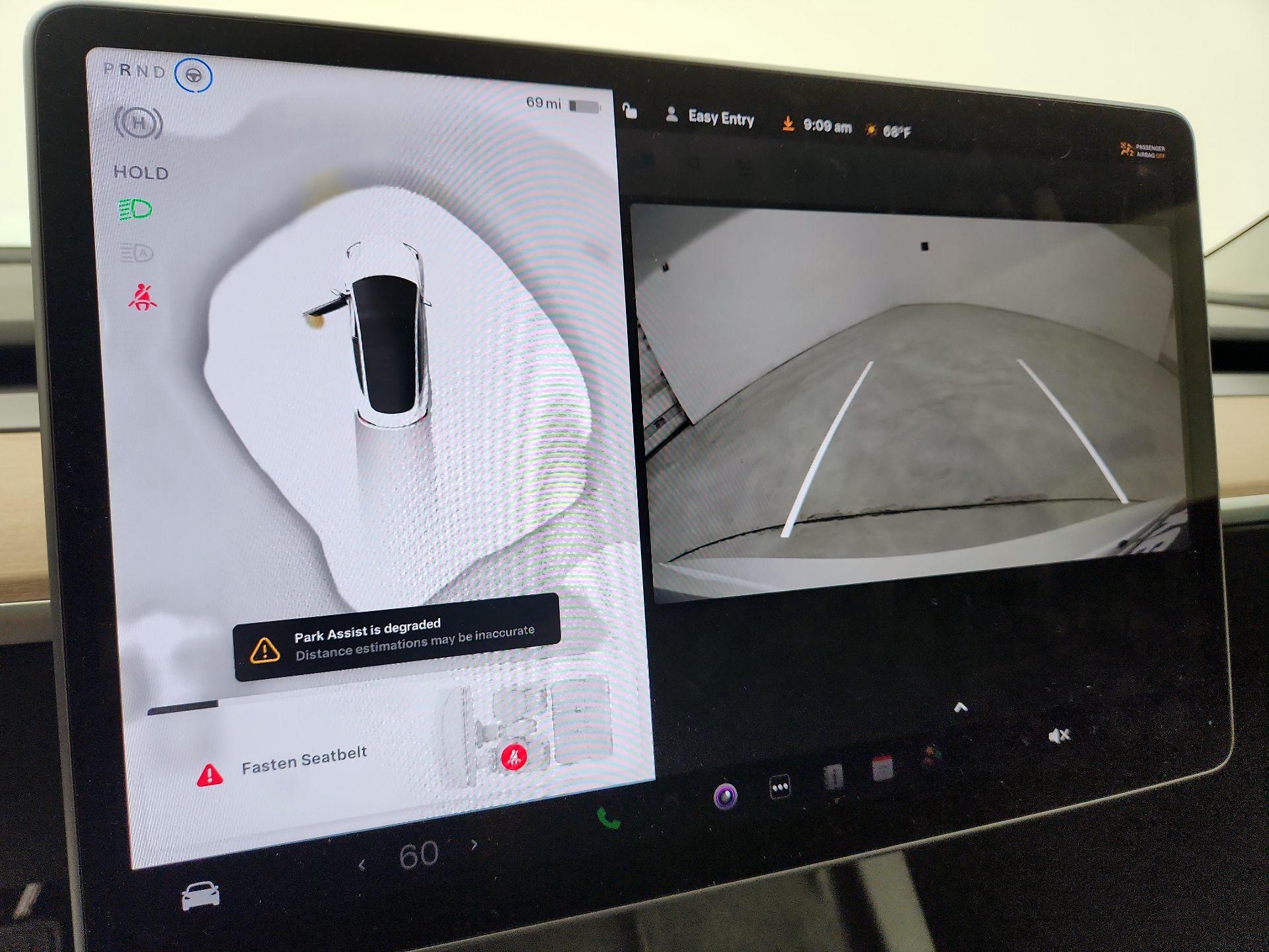 Thumbnail: 2023 Tesla Model 3 - 14