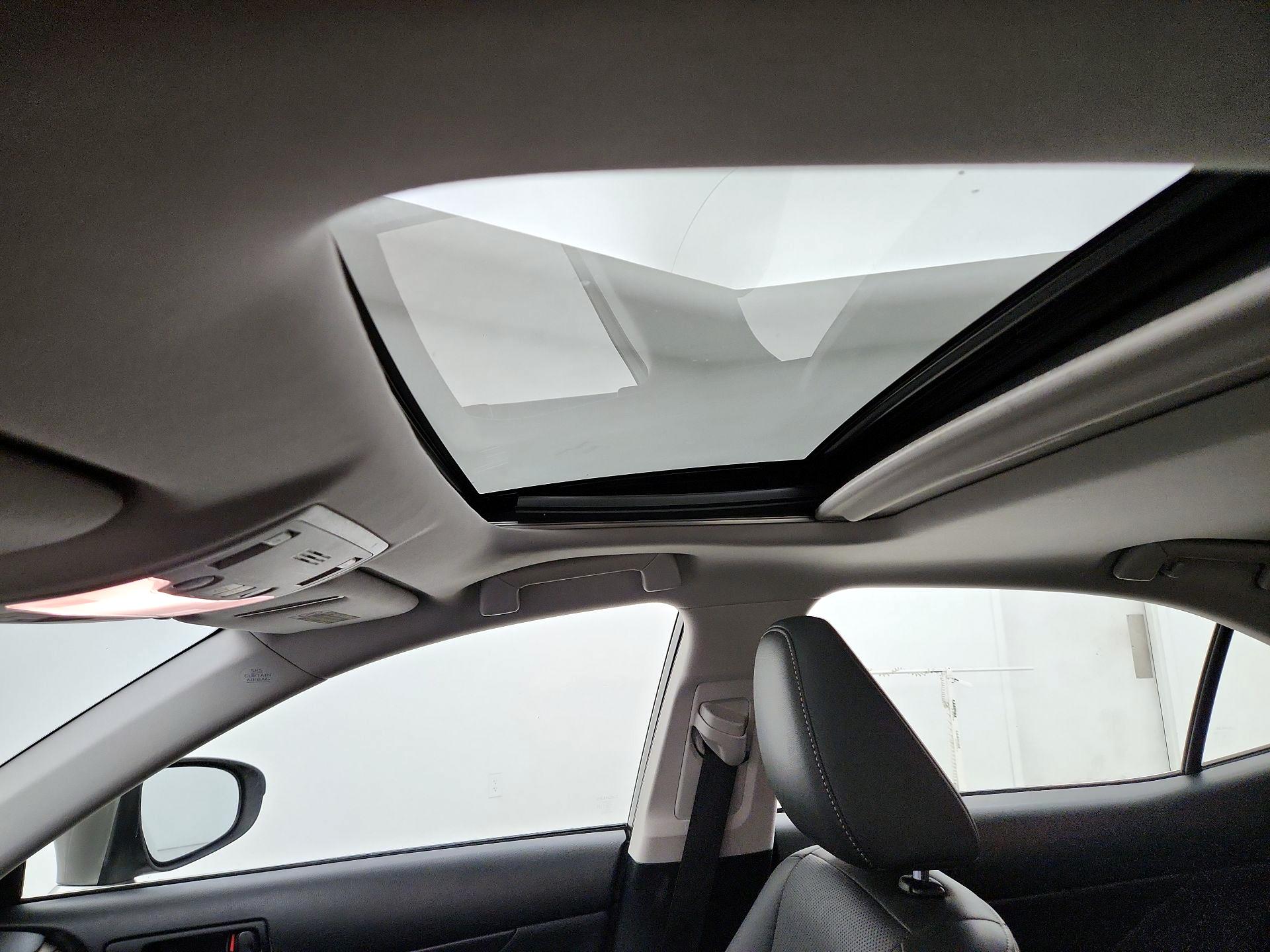 Thumbnail: 2015 Lexus IS - 19