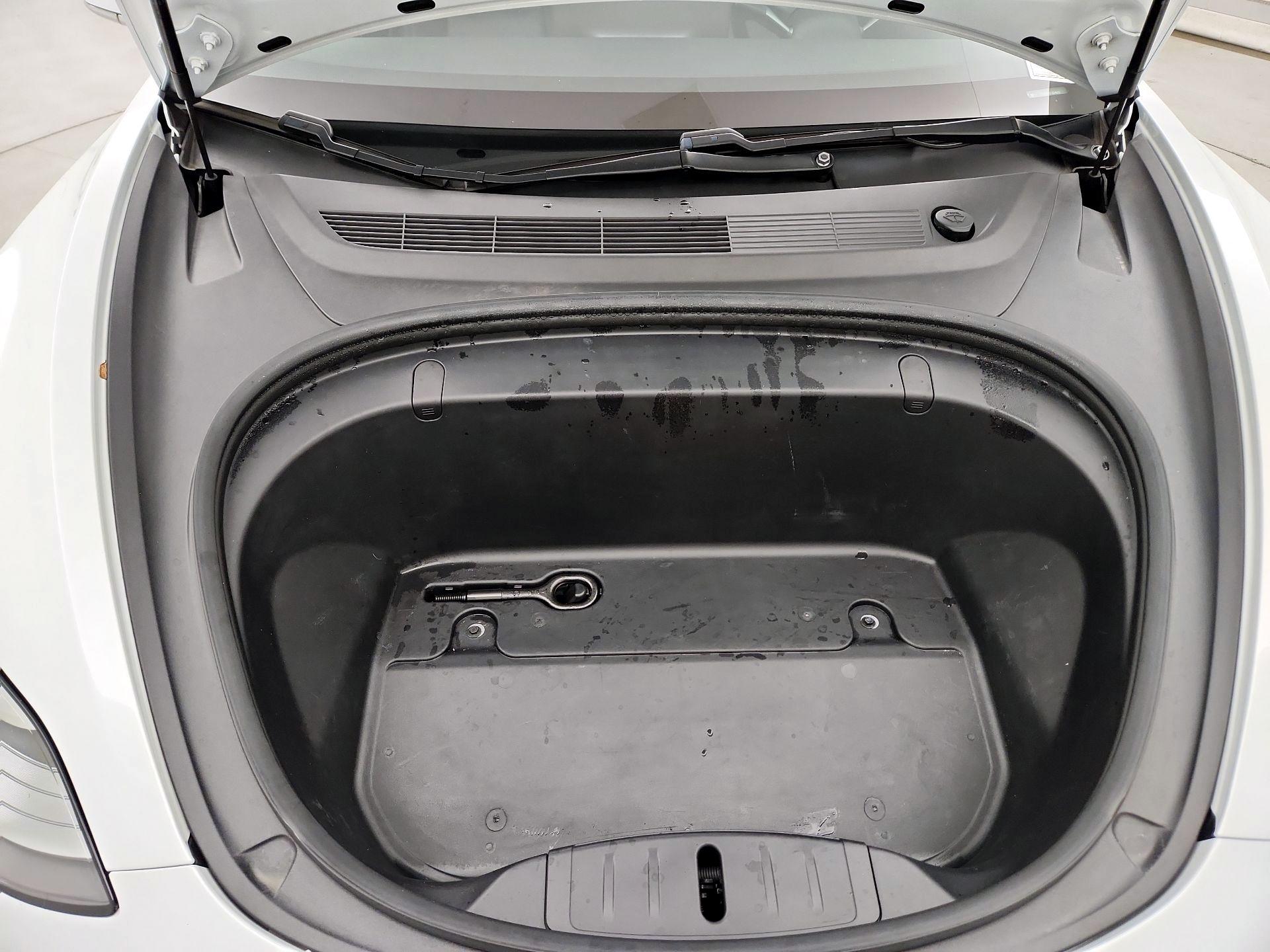 Thumbnail: 2019 Tesla Model 3 - 20