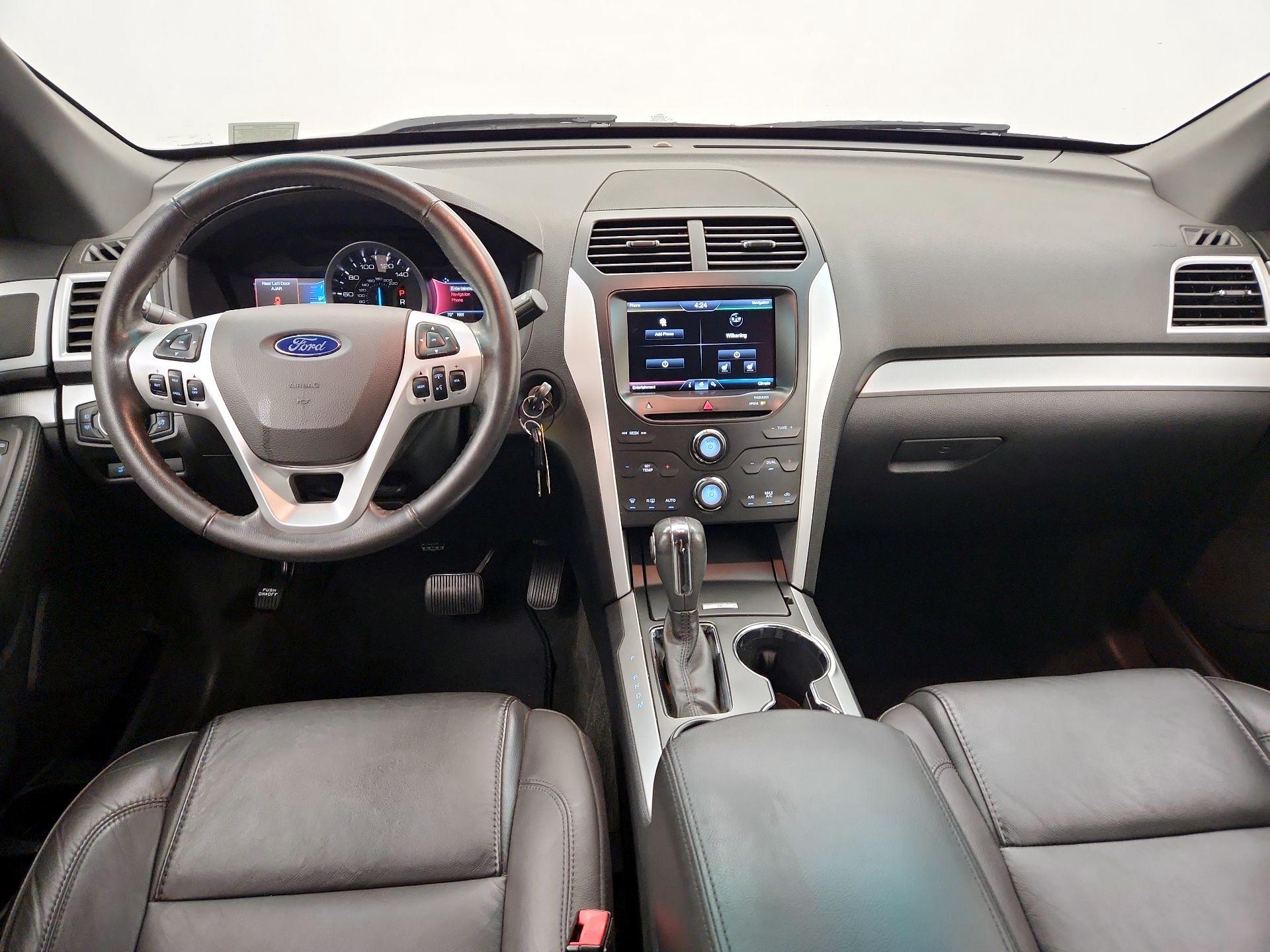 Thumbnail: 2014 Ford Explorer - 9