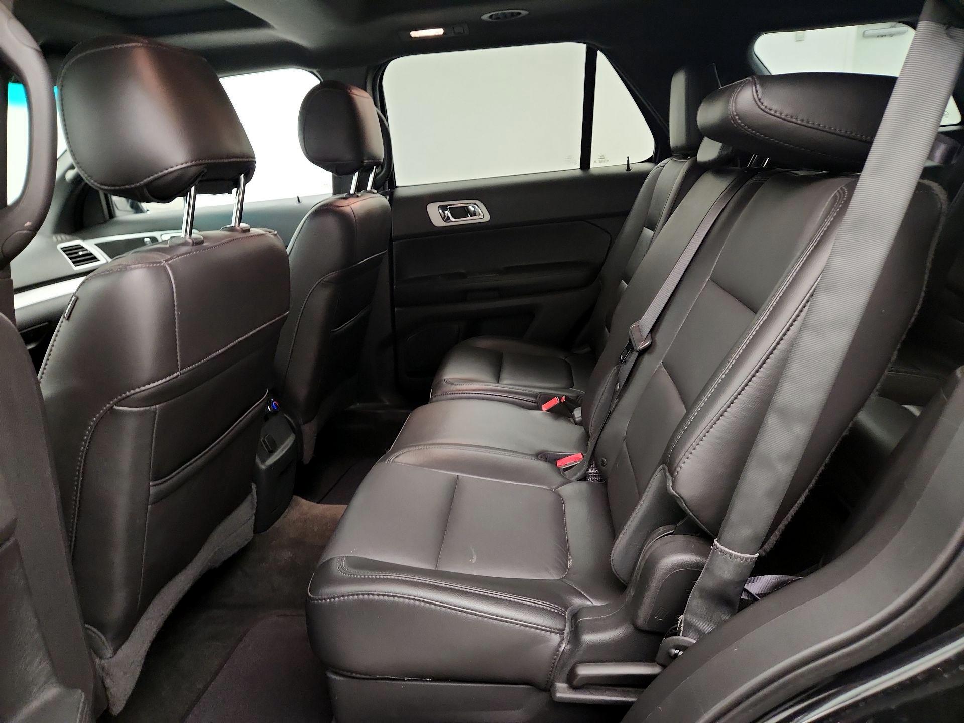 Thumbnail: 2014 Ford Explorer - 20