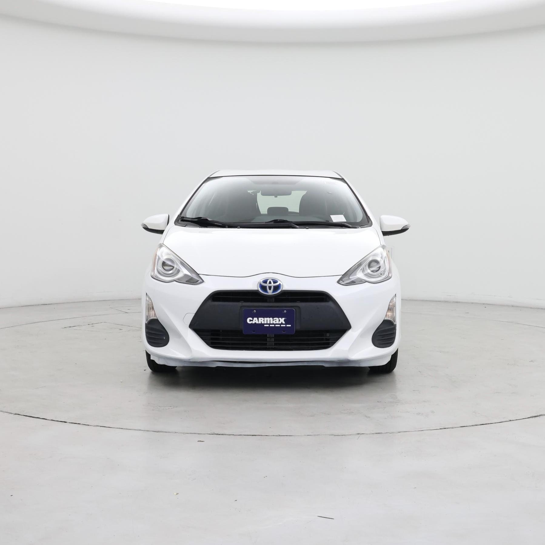 Thumbnail: 2016 Toyota Prius c - 5