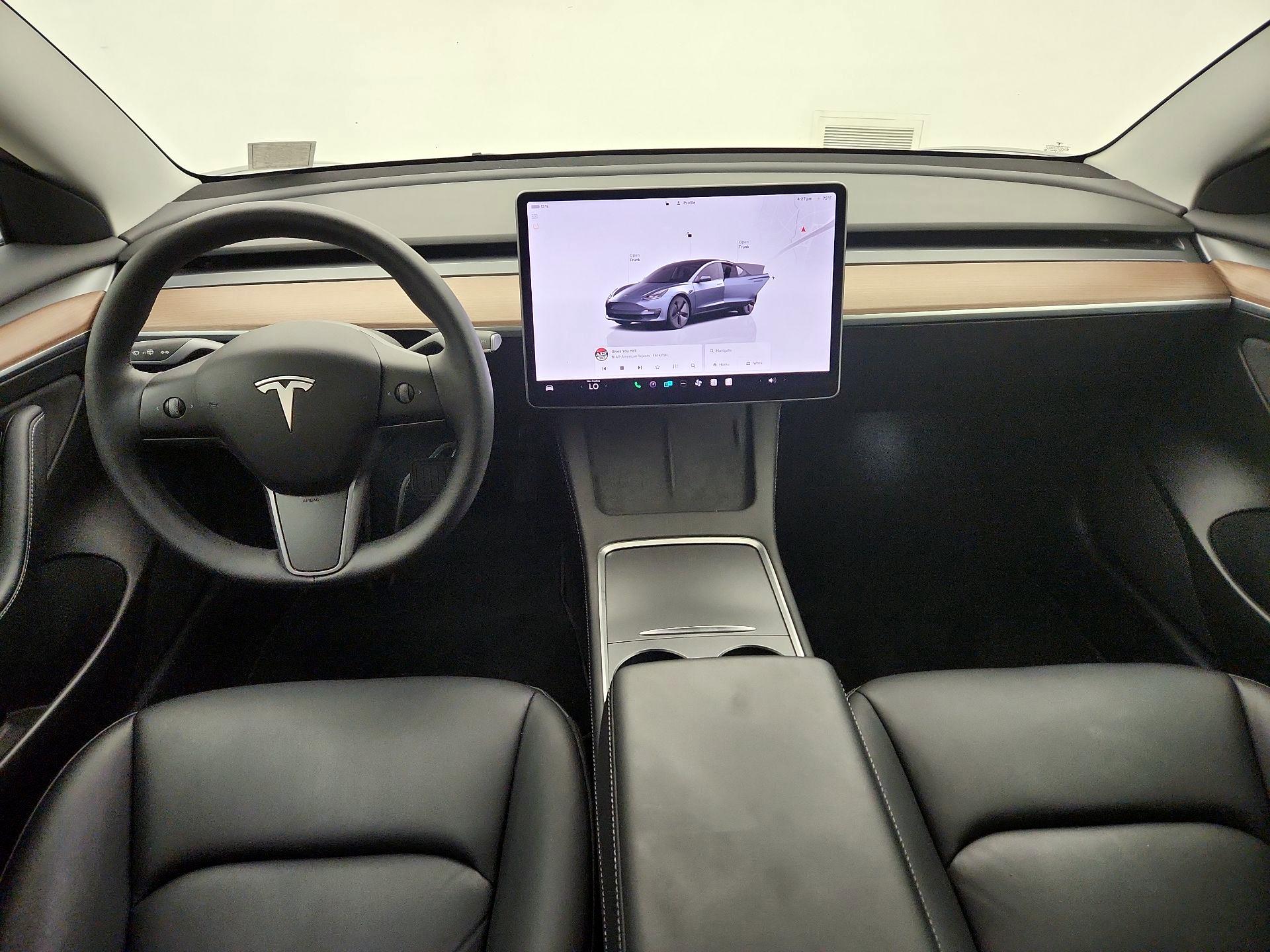 Thumbnail: 2022 Tesla Model 3 - 9