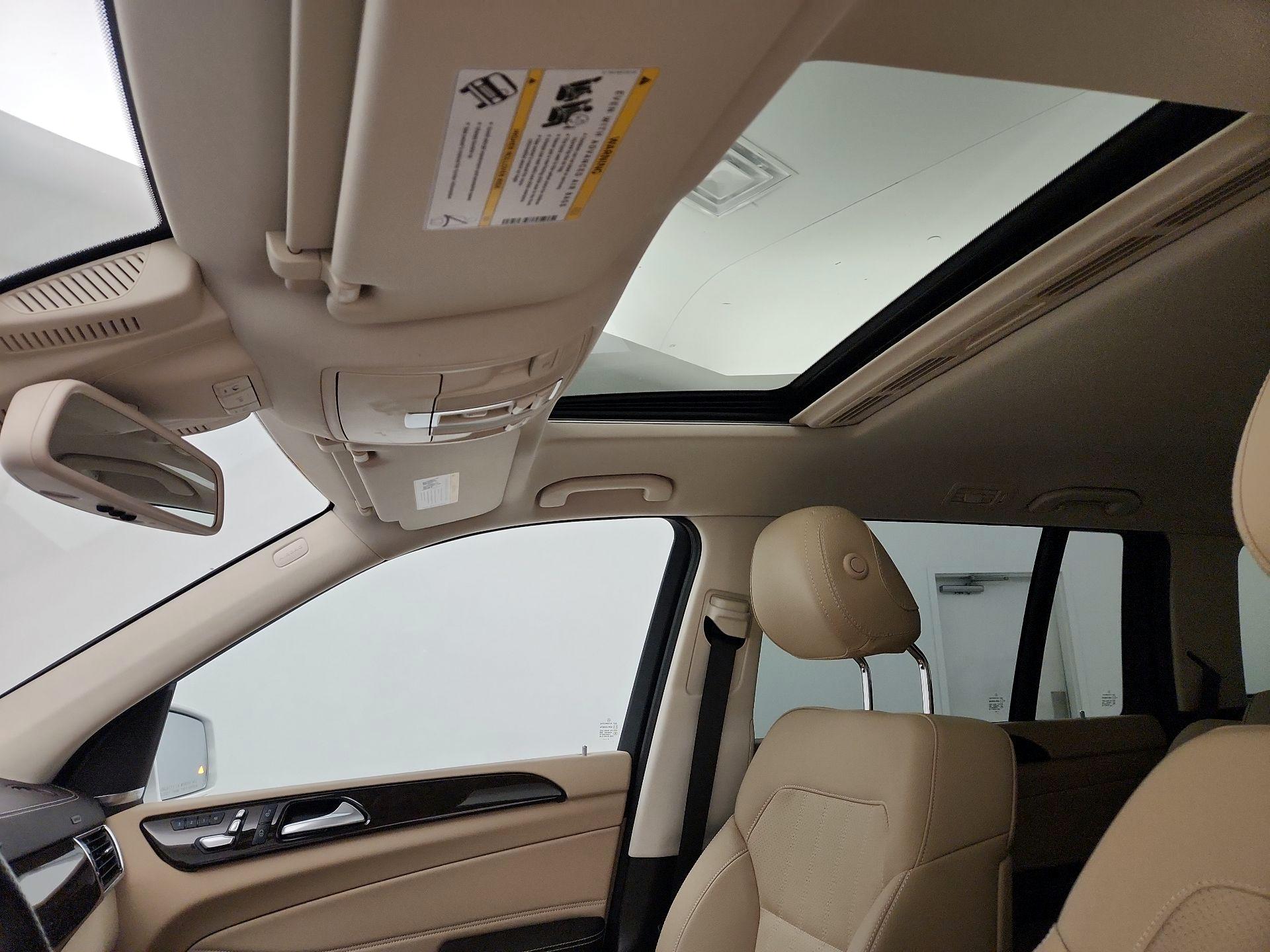 Thumbnail: 2019 Mercedes-Benz GLS - 19