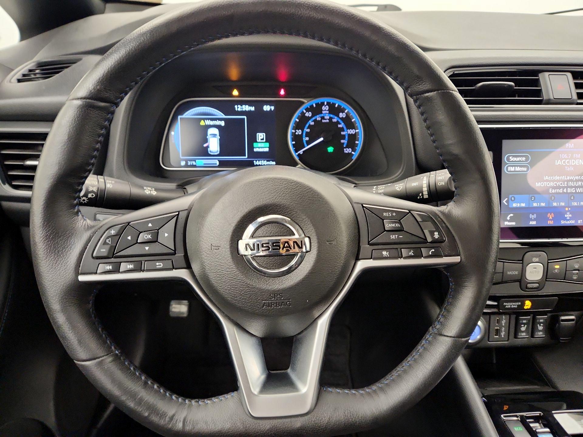 Thumbnail: 2022 Nissan Leaf - 10