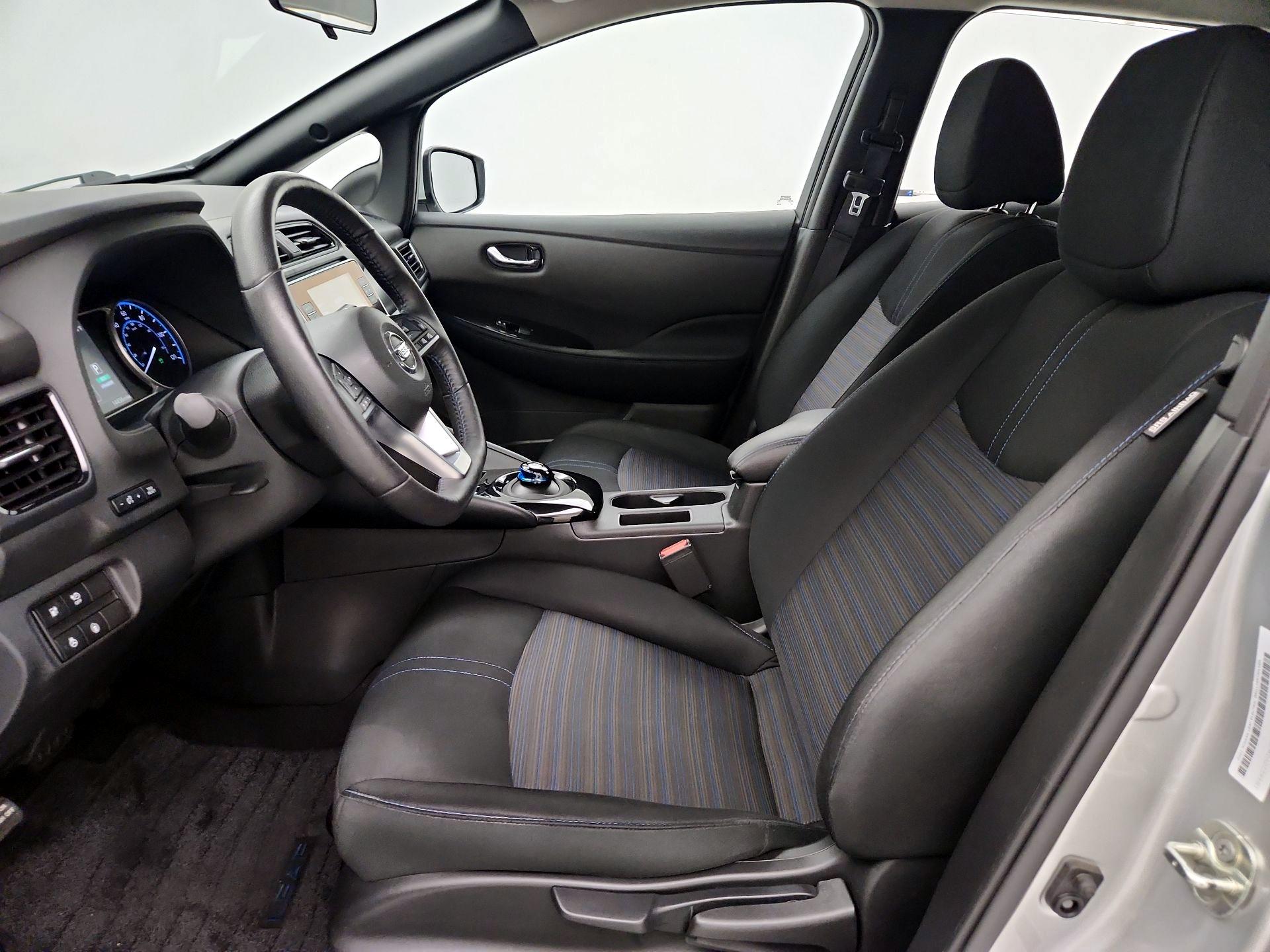 Thumbnail: 2022 Nissan Leaf - 11