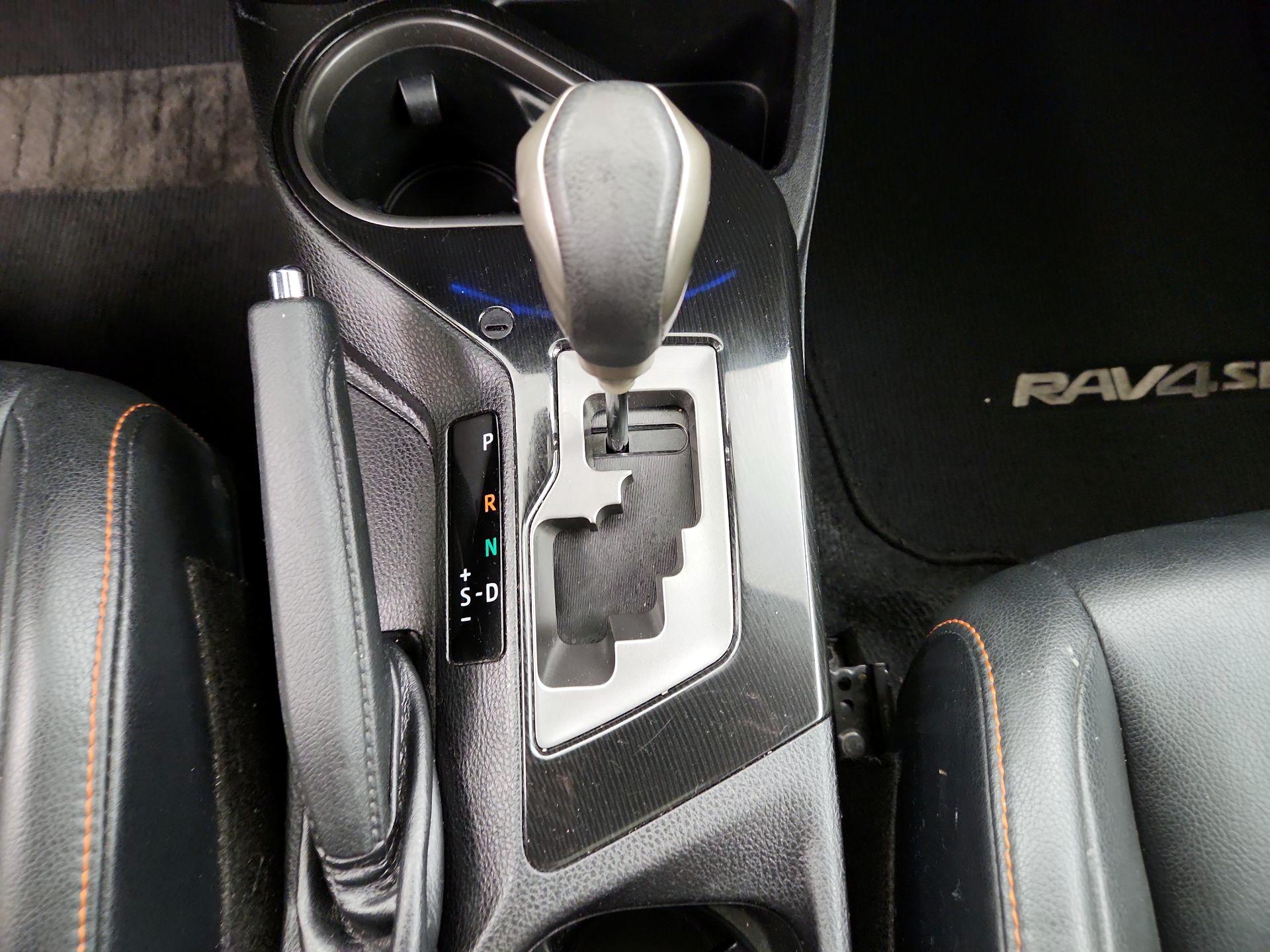Thumbnail: 2016 Toyota RAV4 - 18