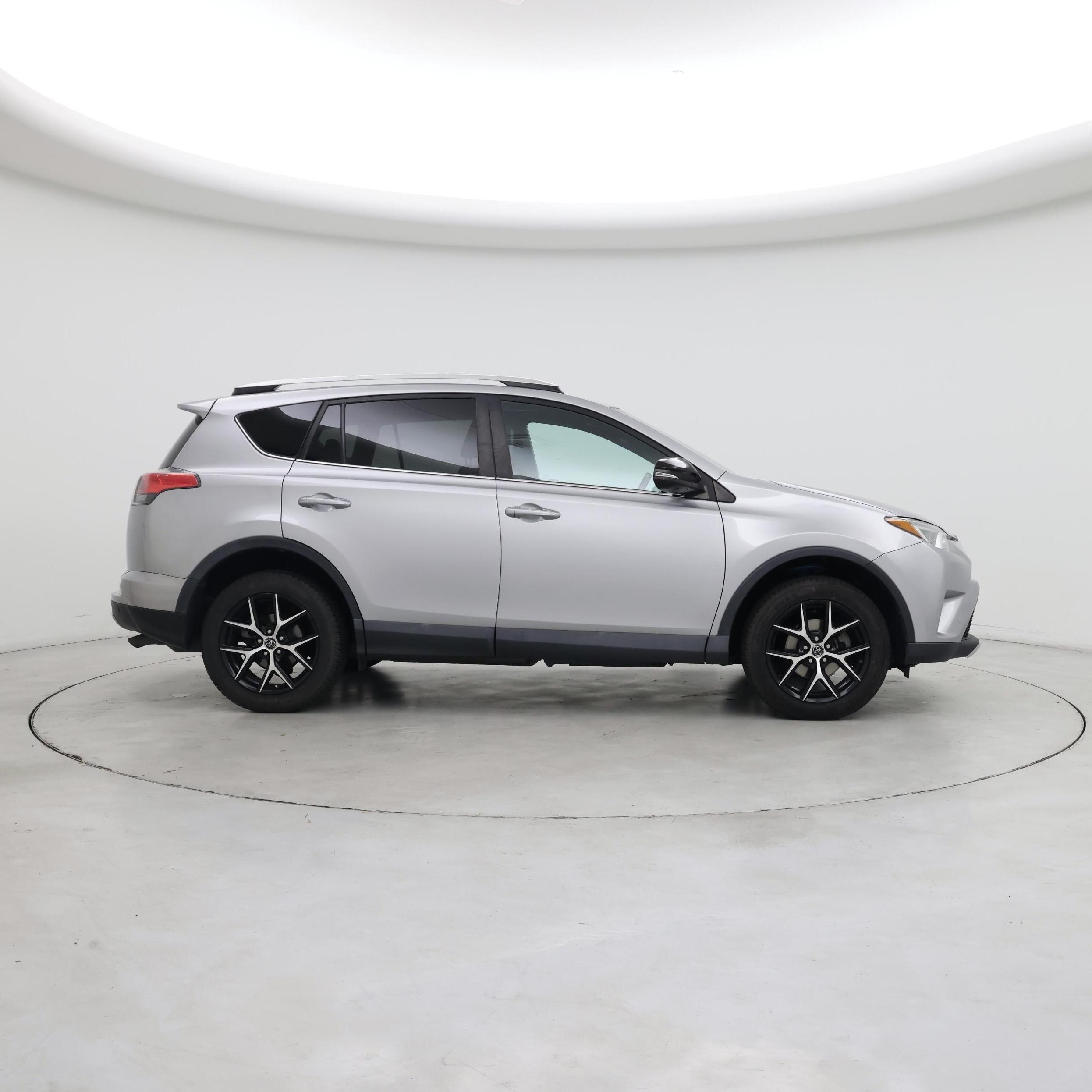 Thumbnail: 2016 Toyota RAV4 - 7