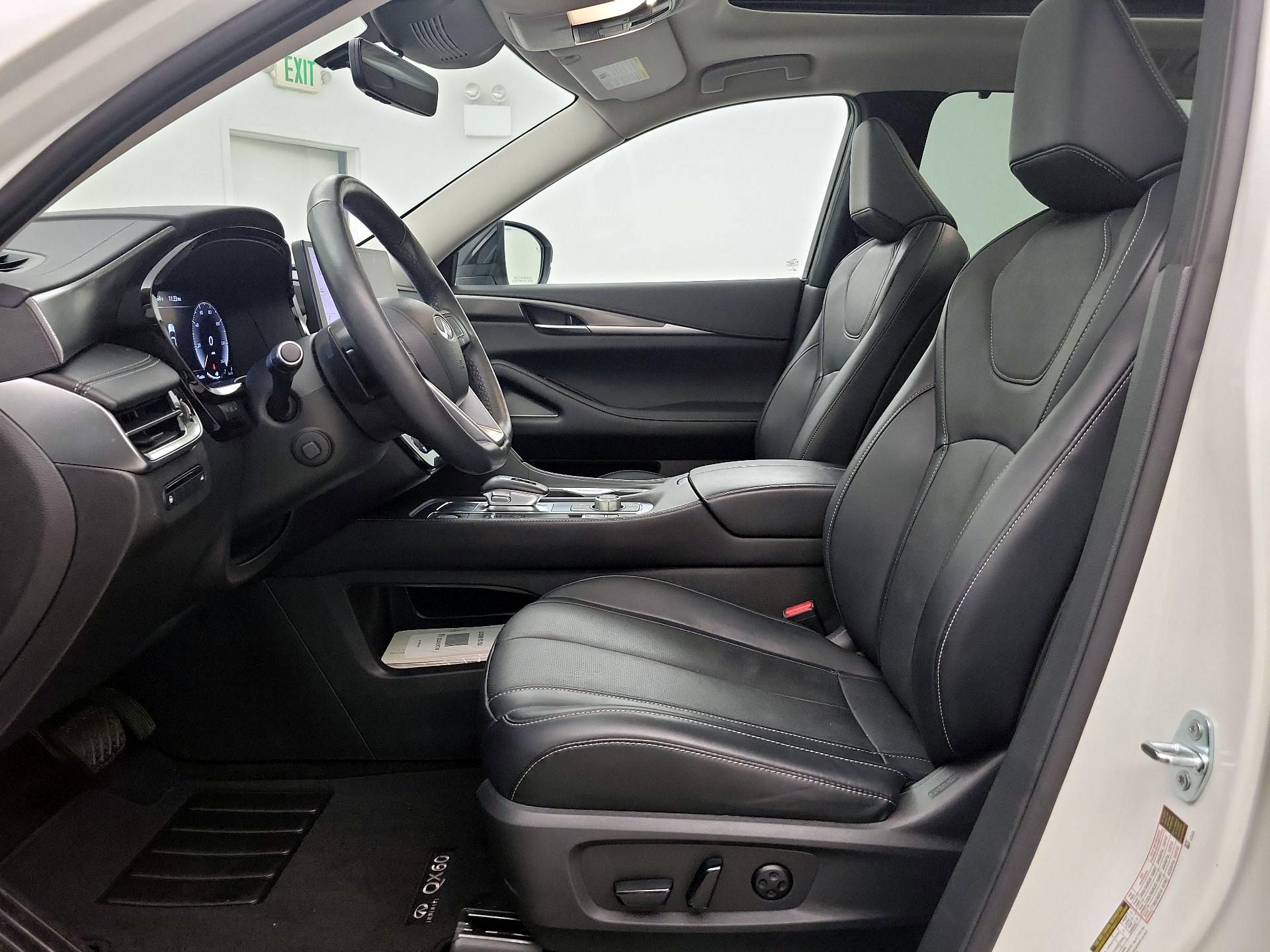 Thumbnail: 2023 INFINITI QX60 - 11