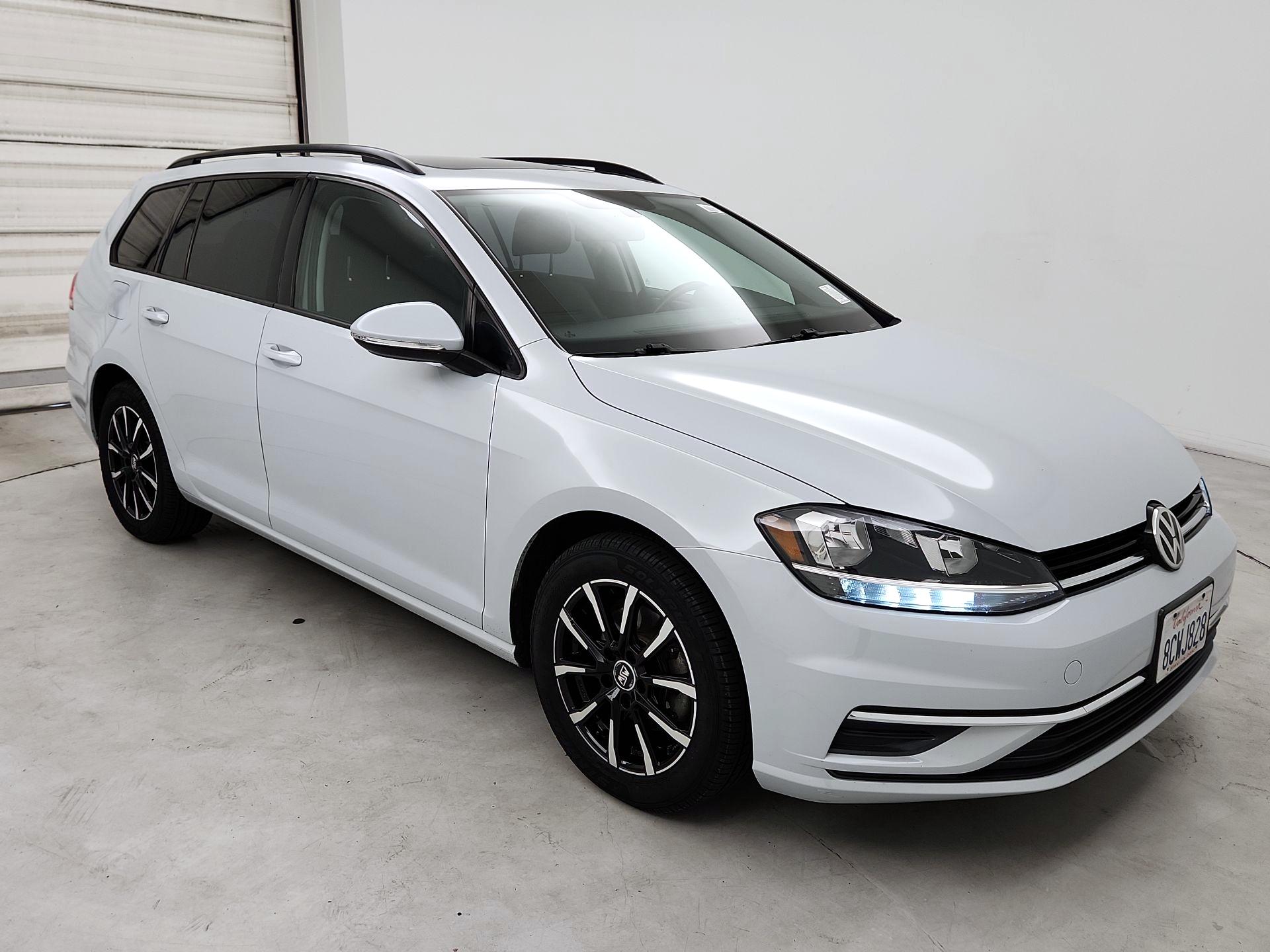 Thumbnail: 2018 Volkswagen Golf - 1