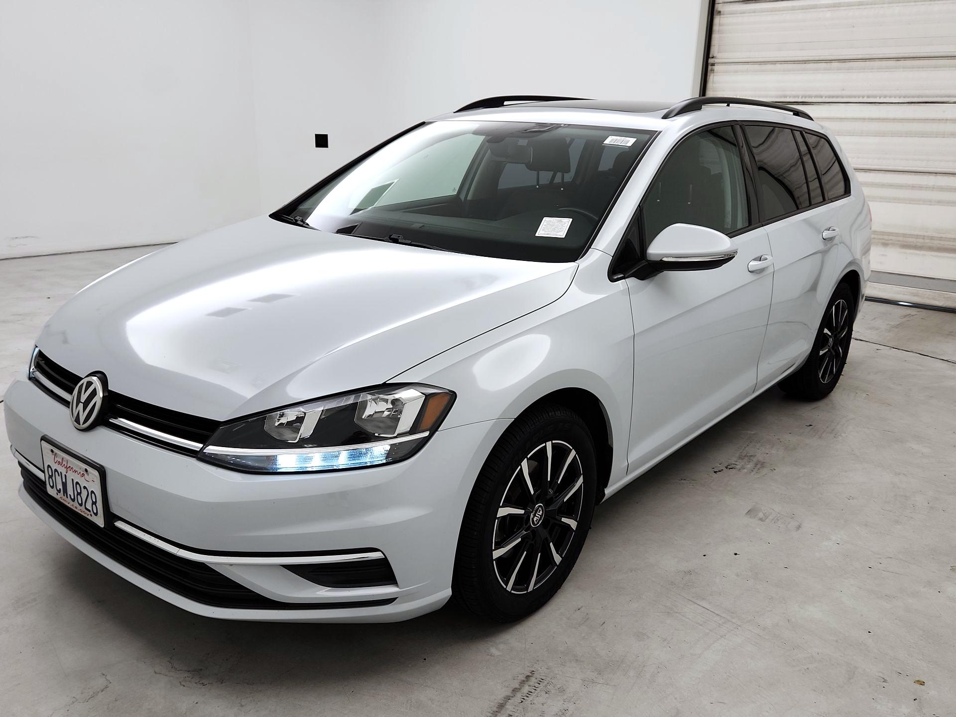 Thumbnail: 2018 Volkswagen Golf - 3