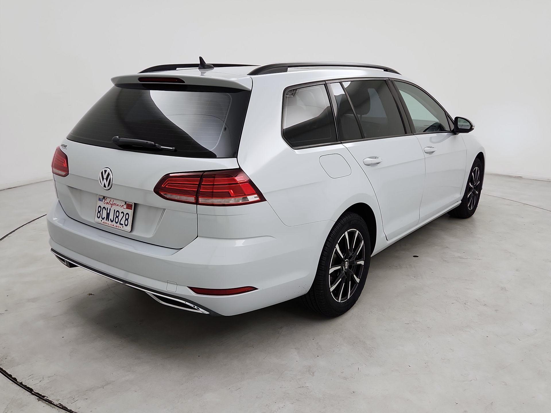 Thumbnail: 2018 Volkswagen Golf - 5