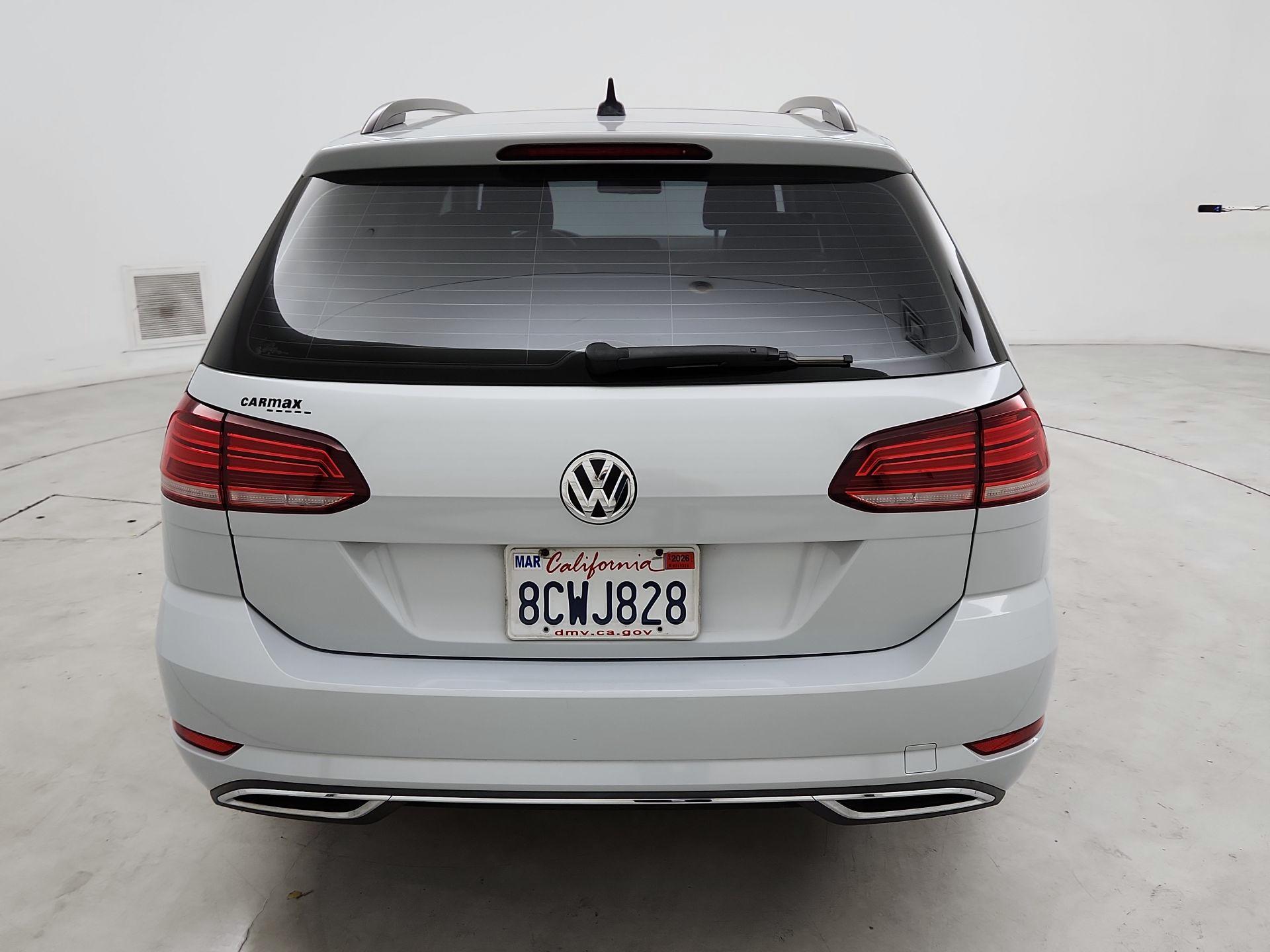 Thumbnail: 2018 Volkswagen Golf - 6