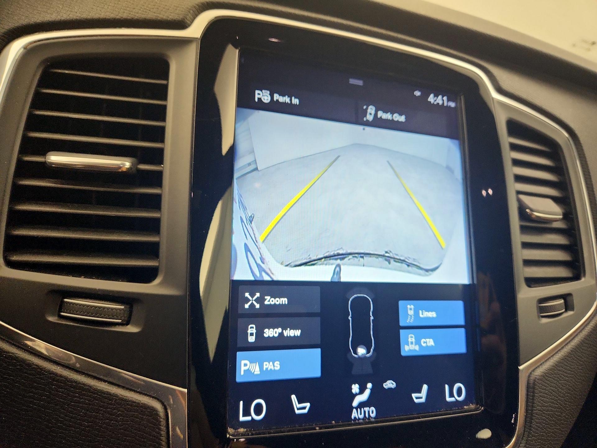 Thumbnail: 2019 Volvo XC90 - 15