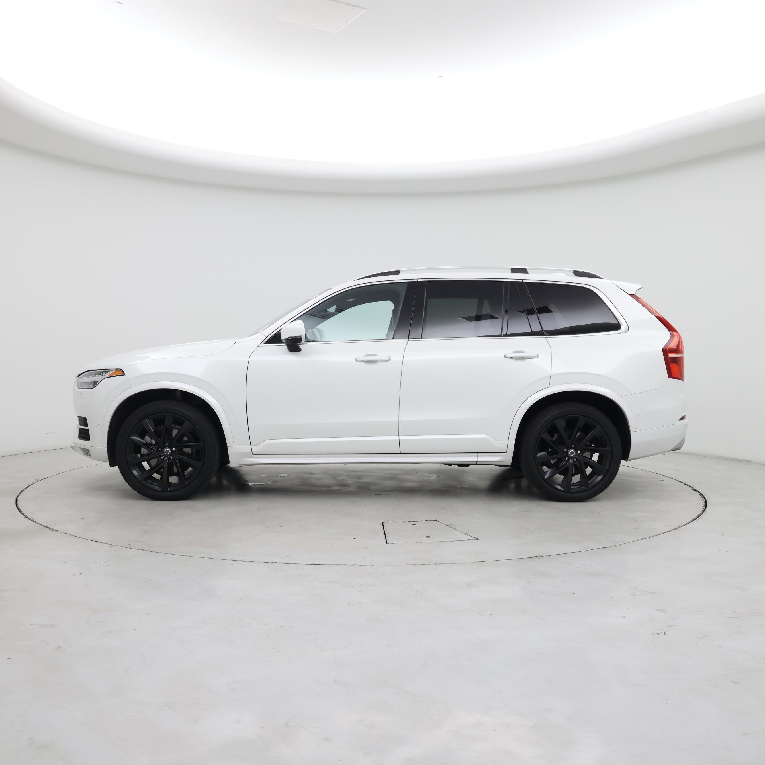 Thumbnail: 2019 Volvo XC90 - 3