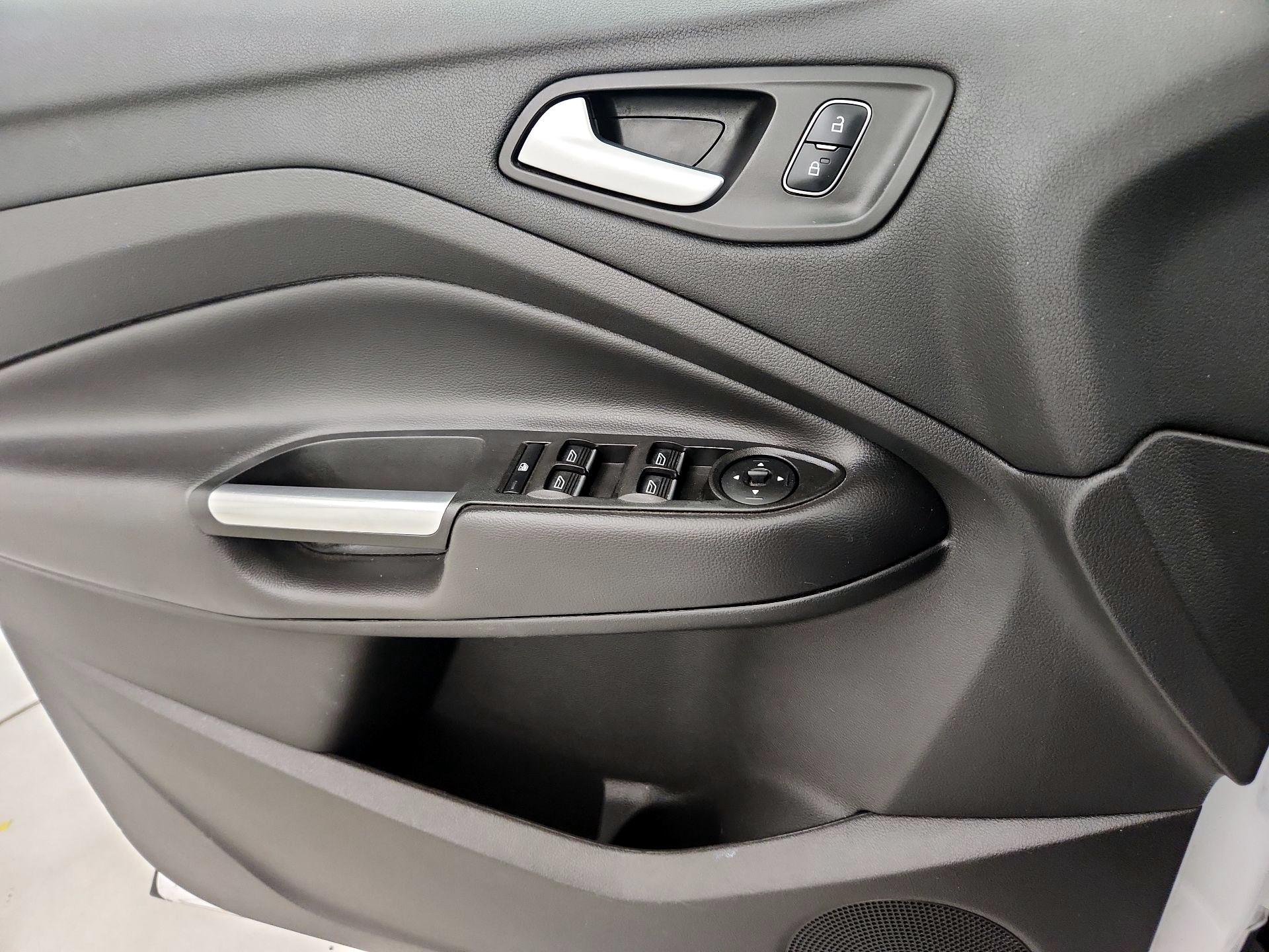 Thumbnail: 2017 Ford Escape - 12