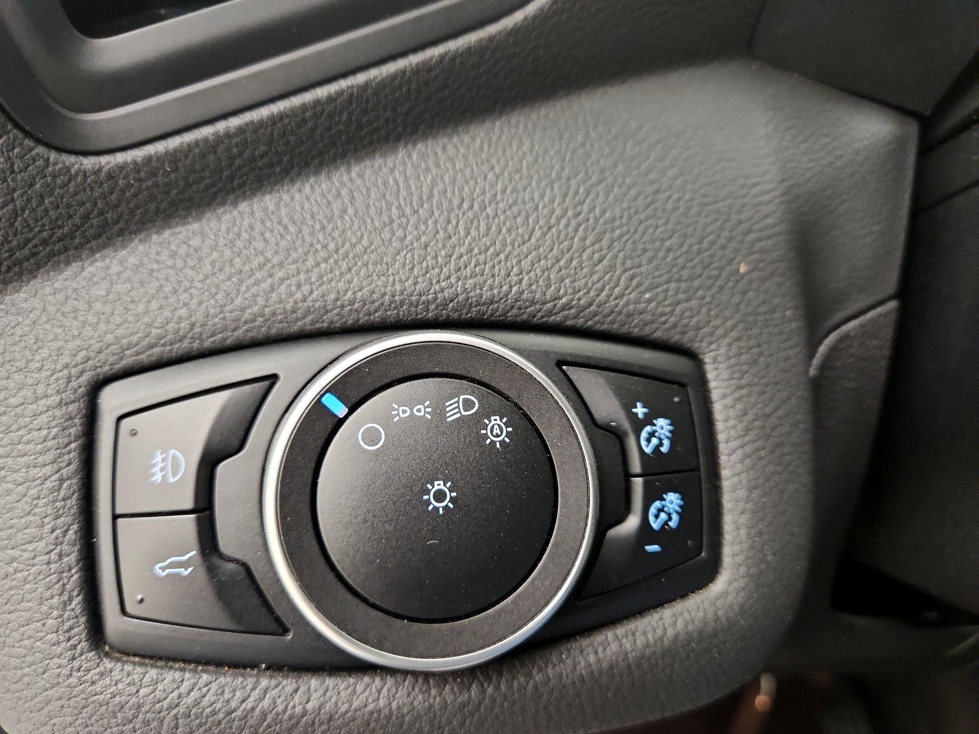 Thumbnail: 2017 Ford Escape - 13