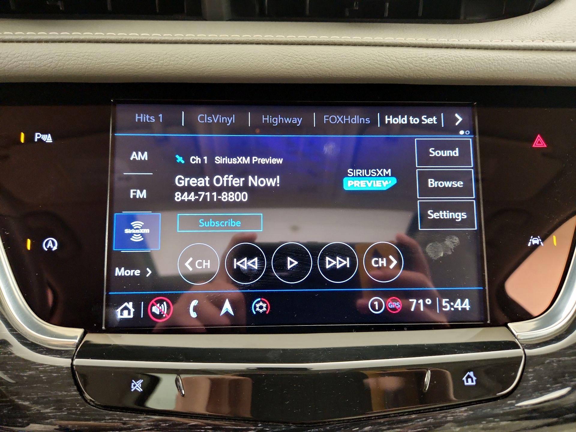 Thumbnail: 2022 Cadillac XT6 - 13