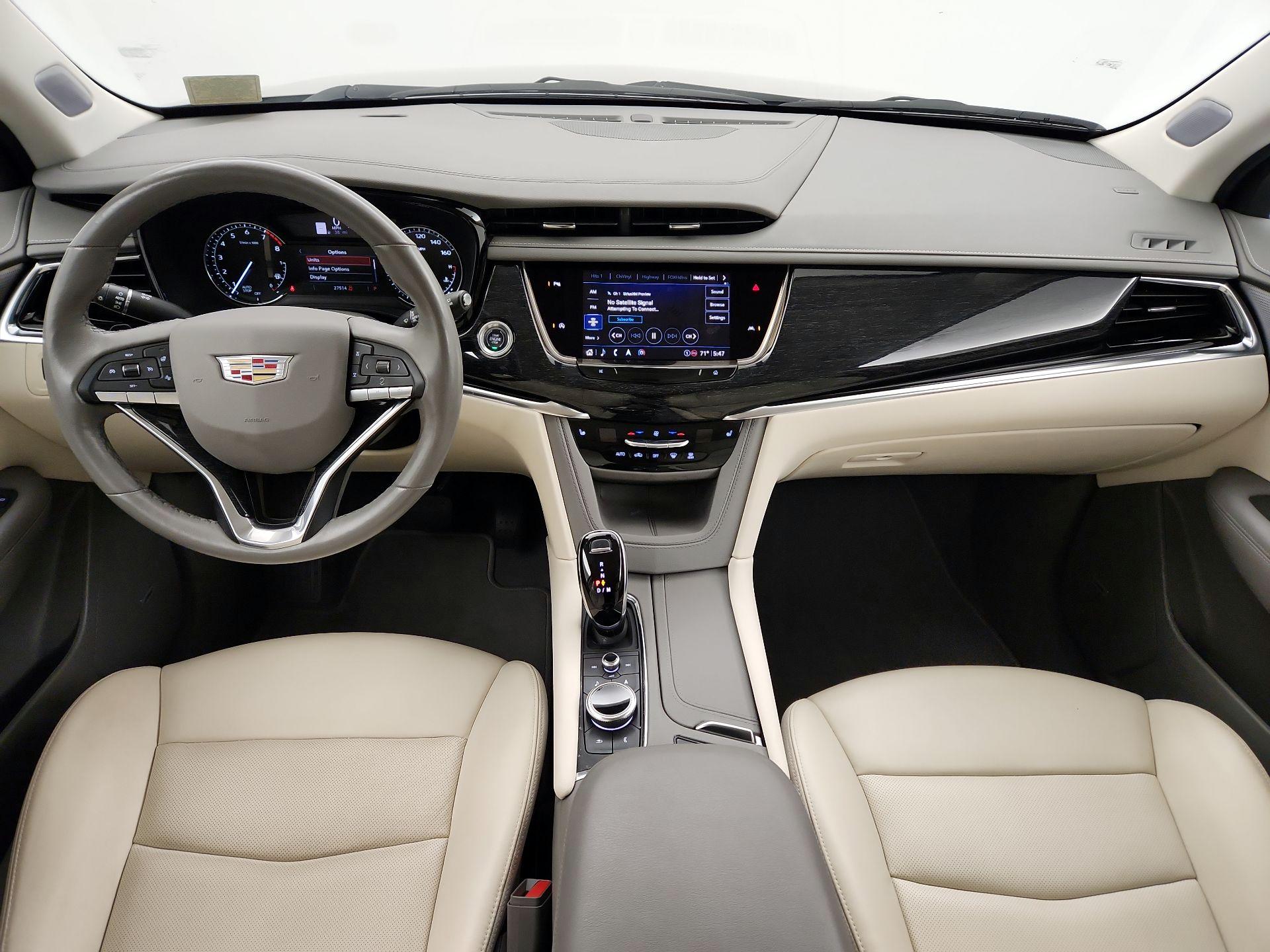 Thumbnail: 2022 Cadillac XT6 - 8