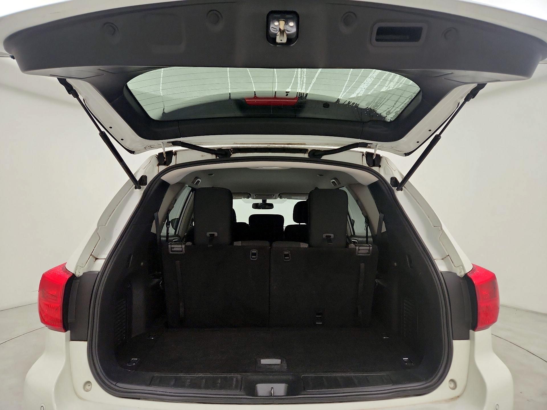 Thumbnail: 2017 Nissan Pathfinder - 20