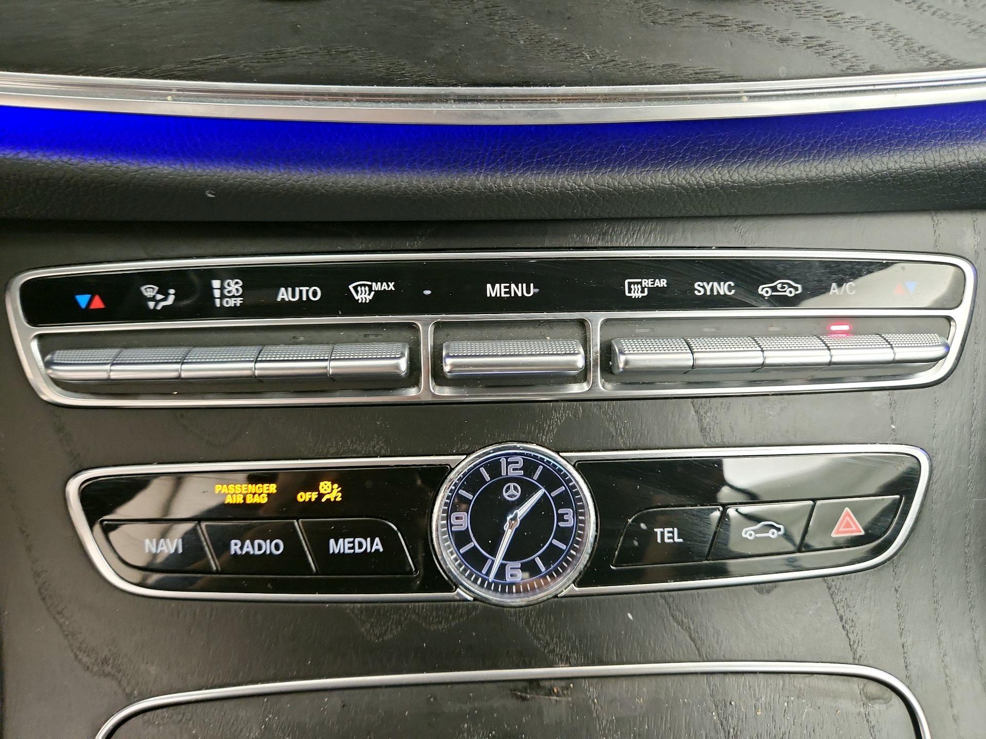 Thumbnail: 2019 Mercedes-Benz E-Class - 17
