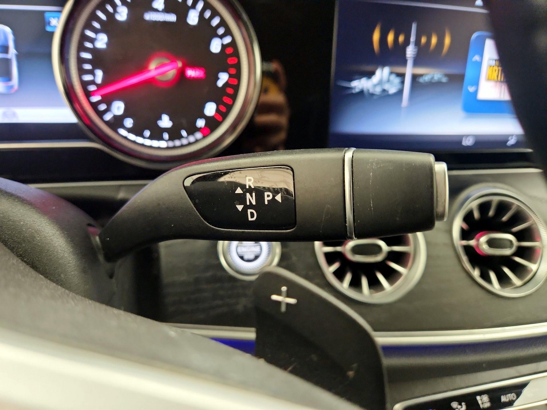 Thumbnail: 2019 Mercedes-Benz E-Class - 18