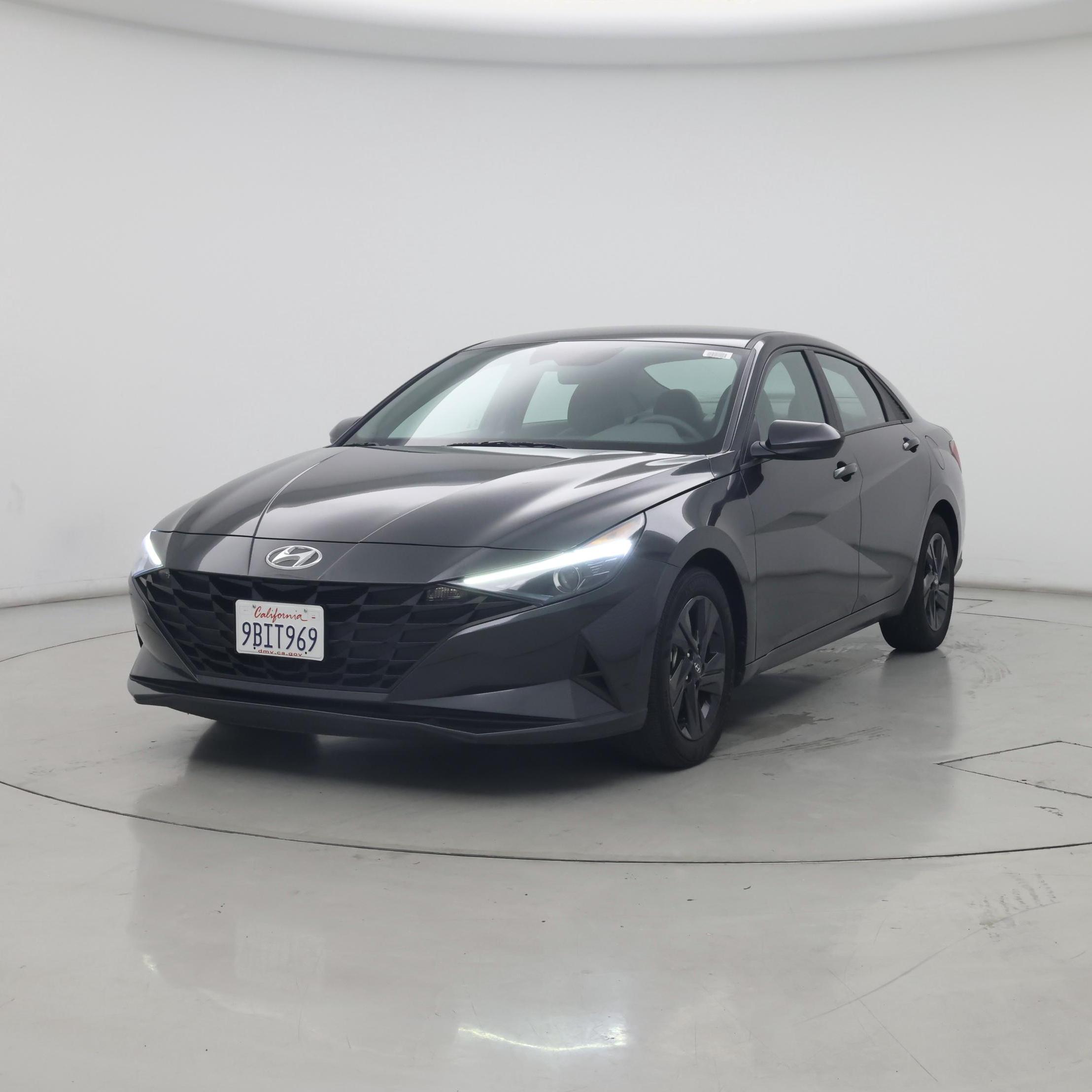 Thumbnail: 2022 Hyundai Elantra - 4