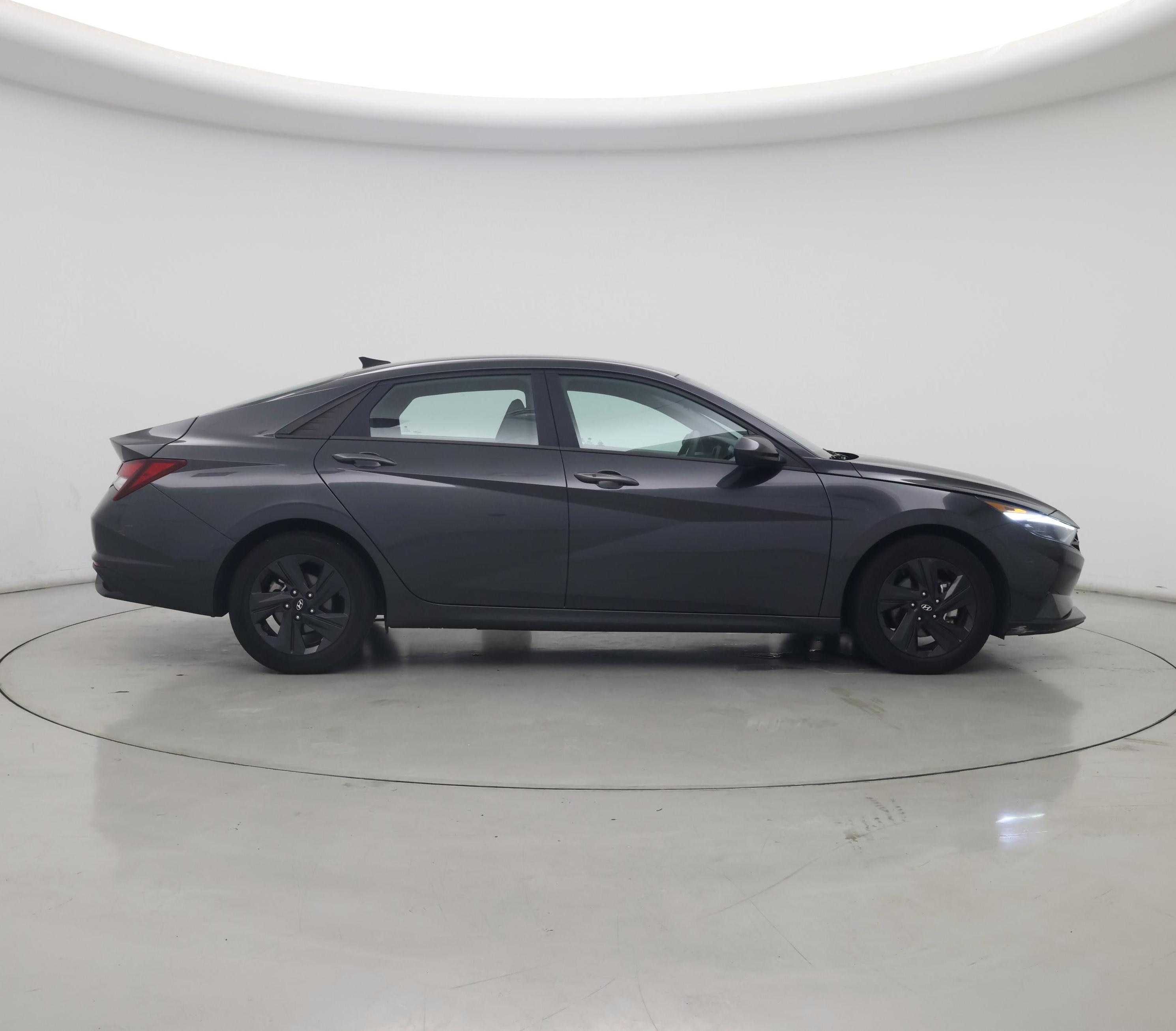 Thumbnail: 2022 Hyundai Elantra - 7