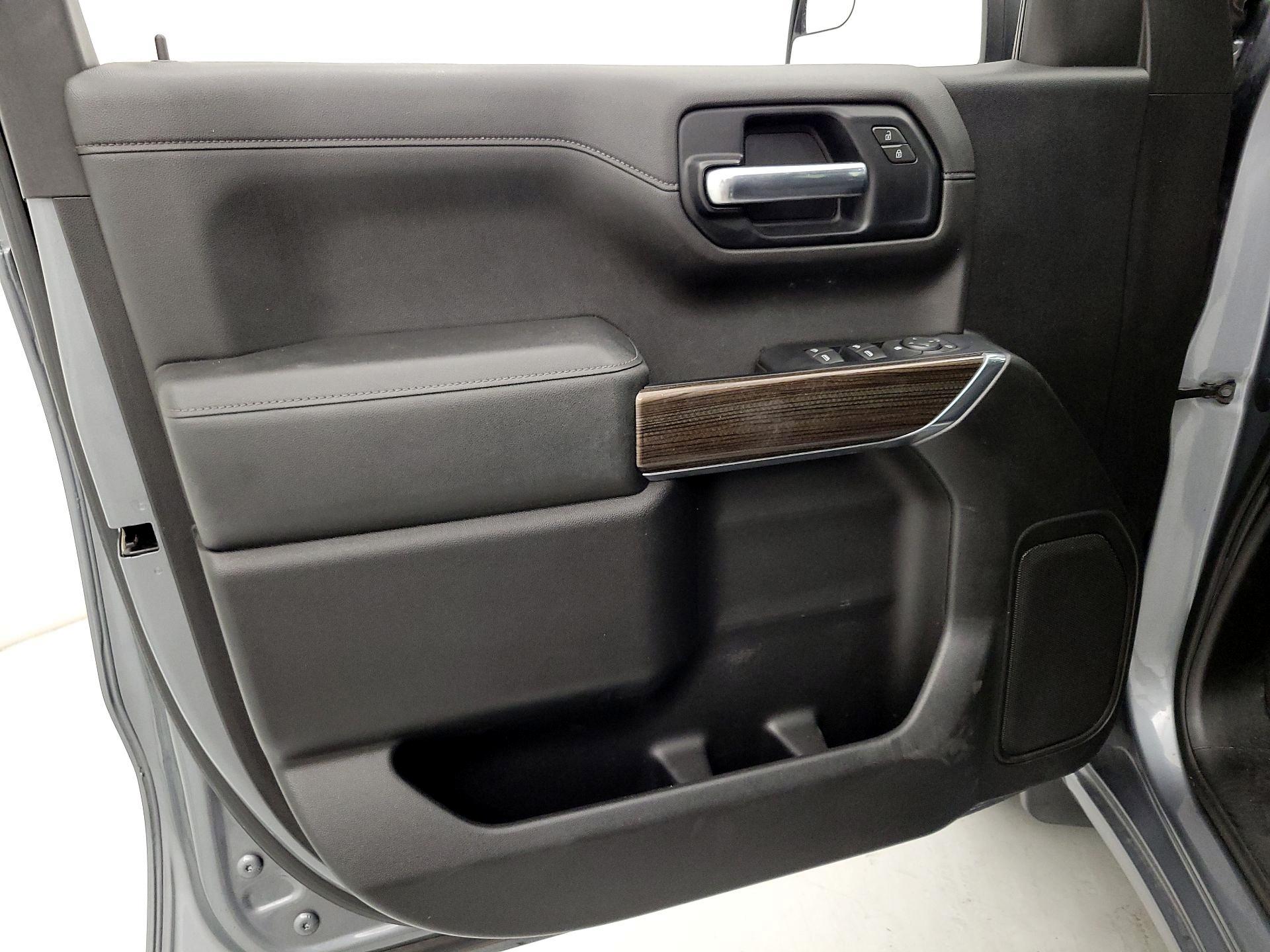 Thumbnail: 2019 Chevrolet Silverado 1500 - 12