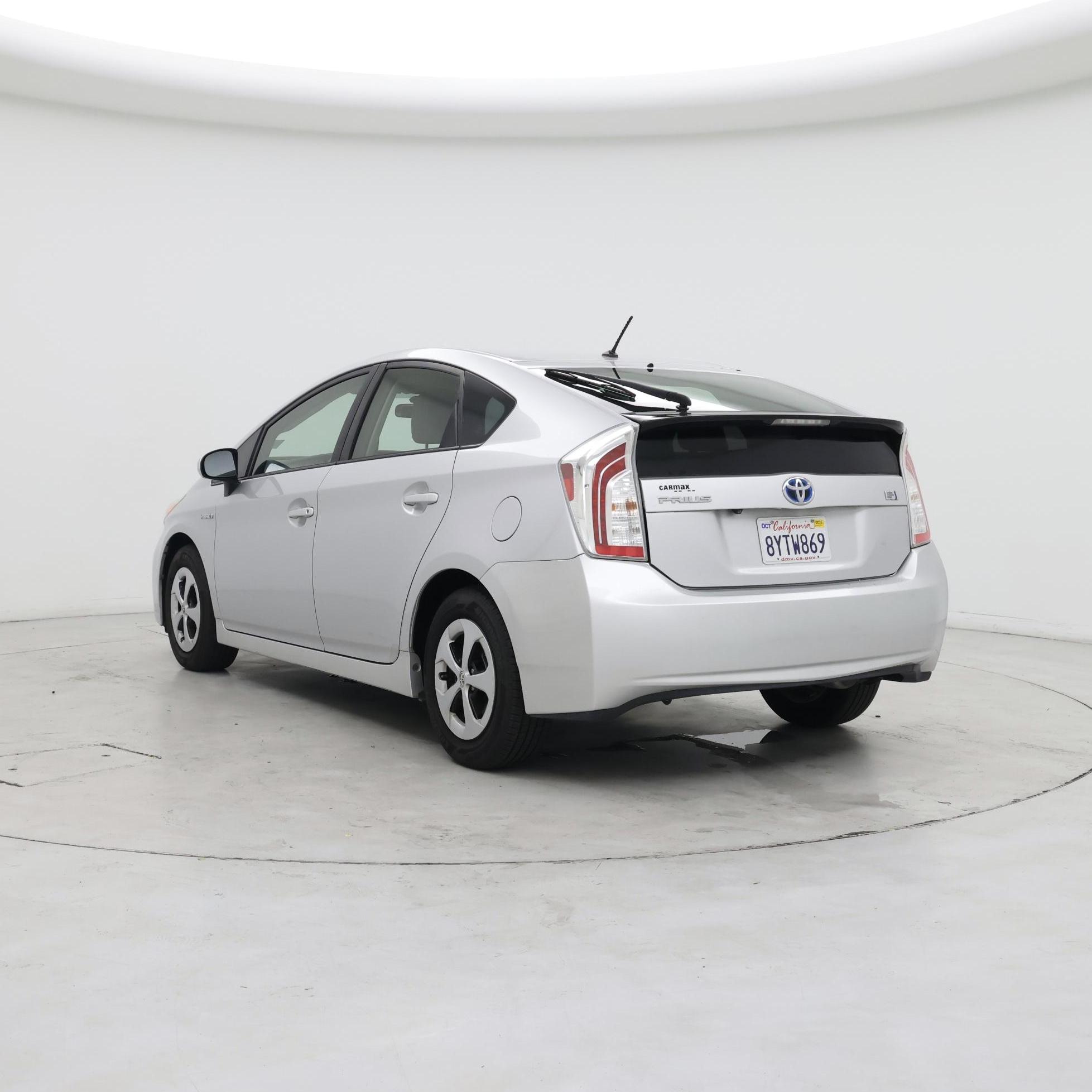 Thumbnail: 2015 Toyota Prius - 2