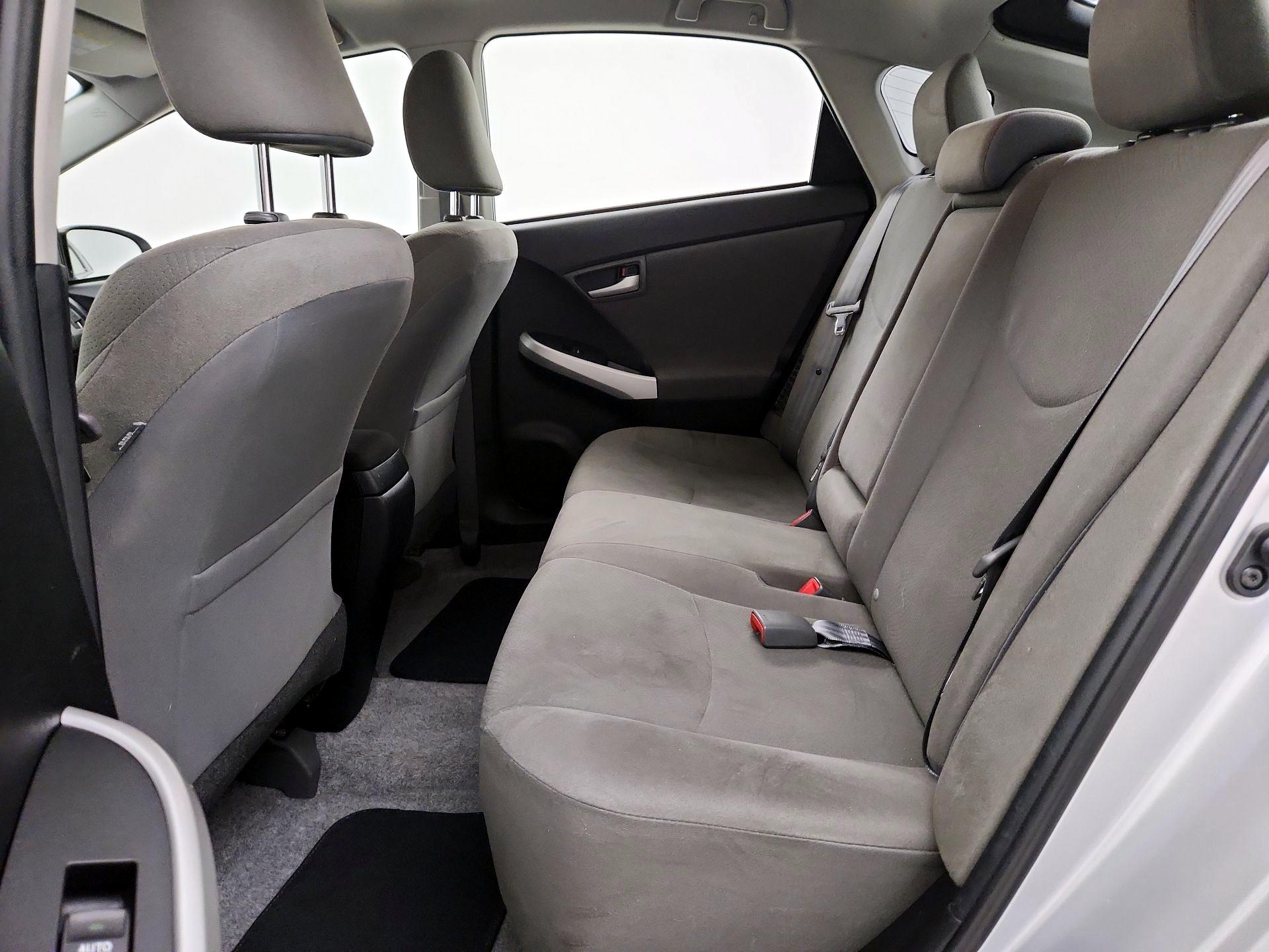 Thumbnail: 2015 Toyota Prius - 19