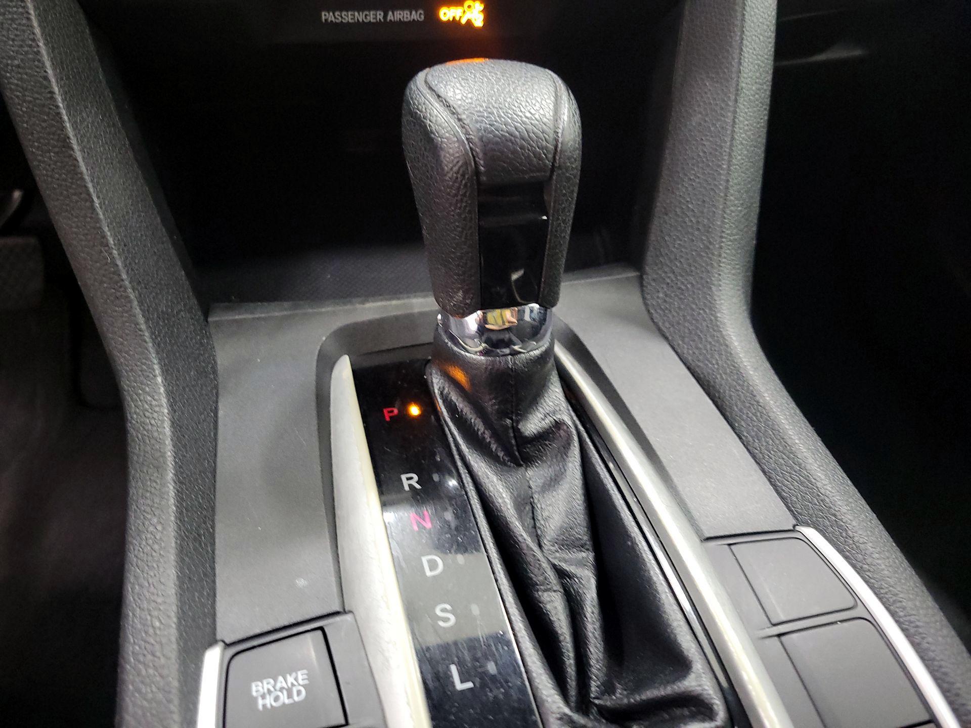Thumbnail: 2019 Honda Civic - 17