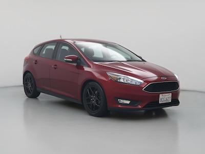 Red 2016 Ford Focus SE