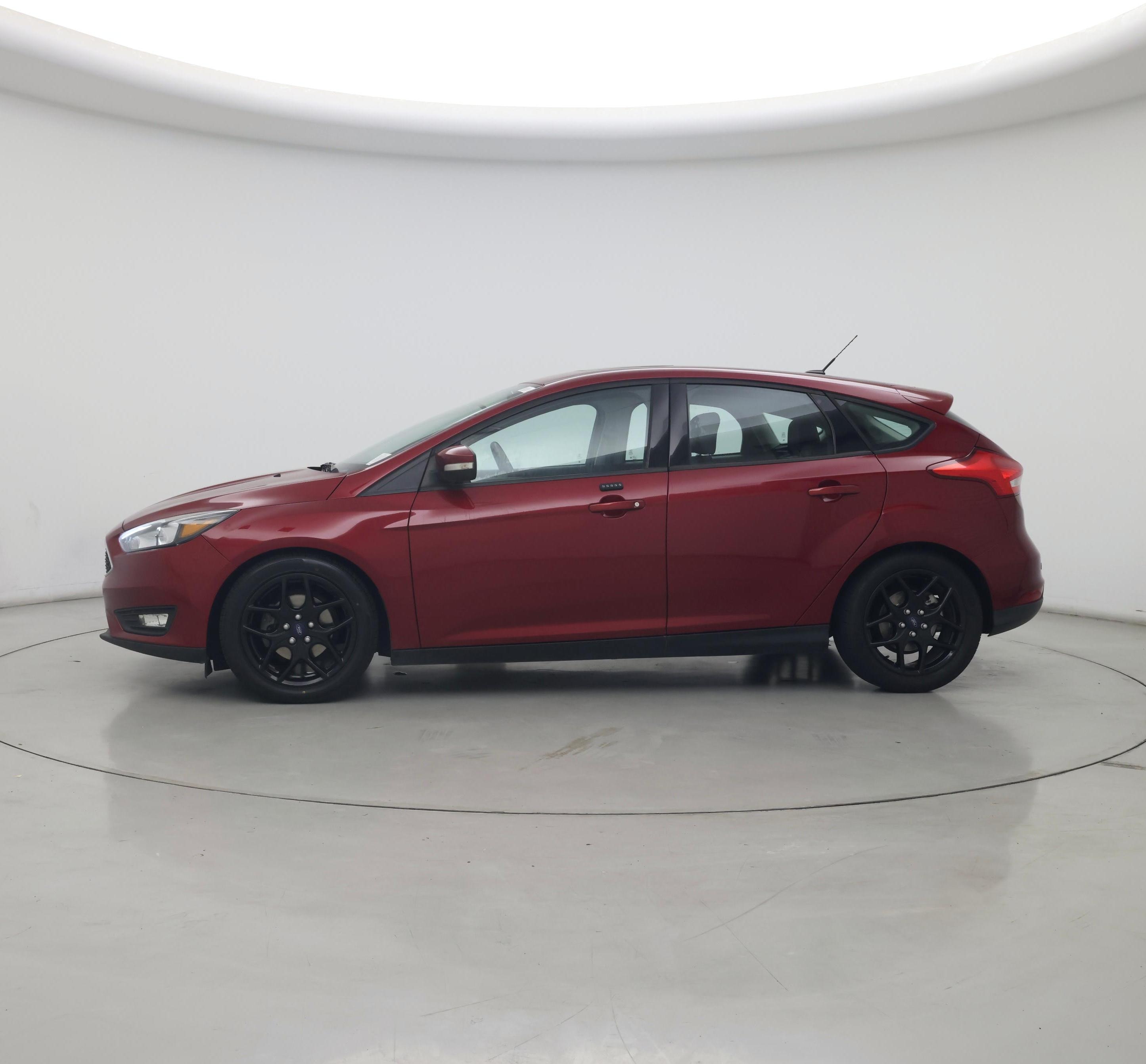 Thumbnail: 2016 Ford Focus - 3