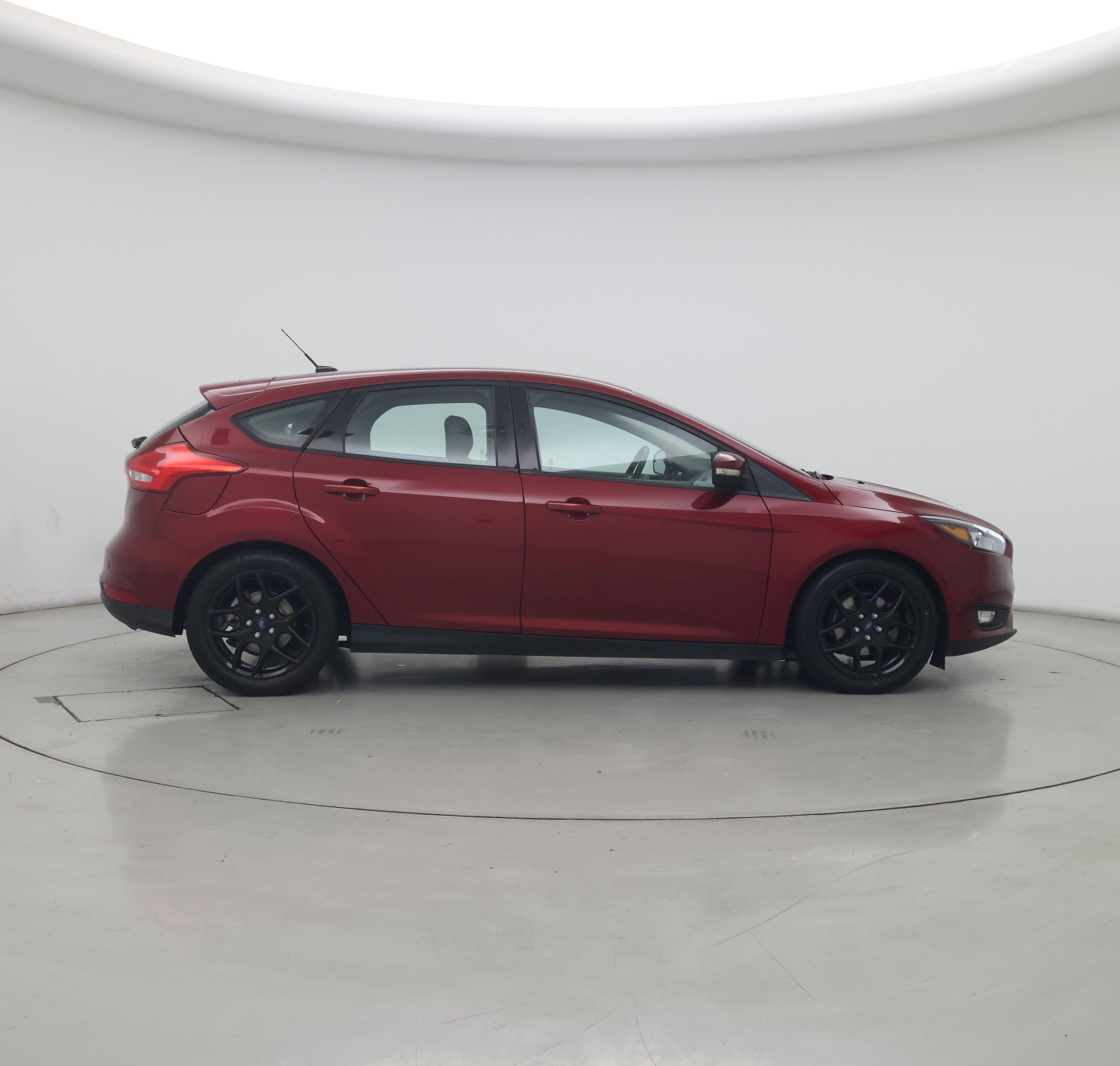 Thumbnail: 2016 Ford Focus - 7