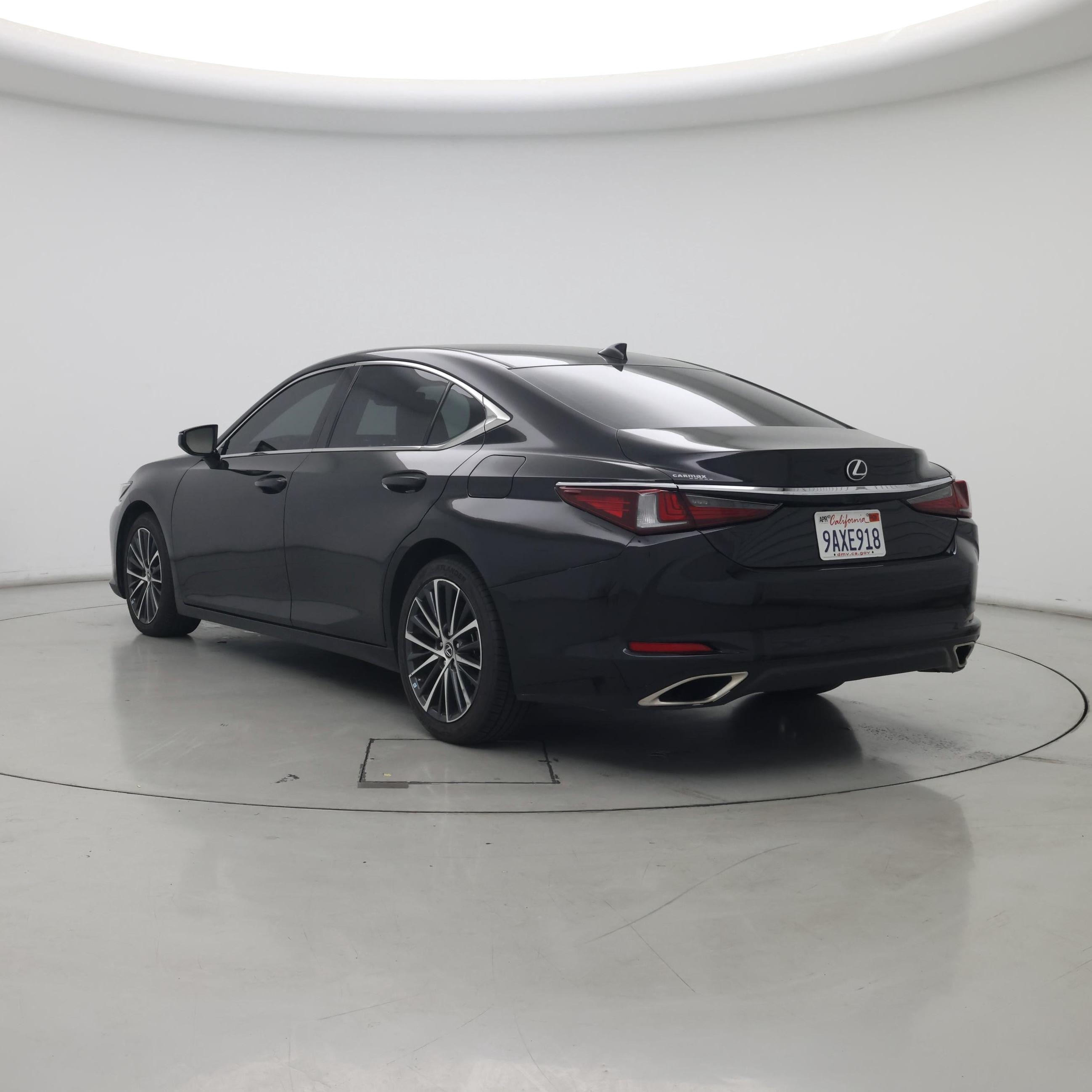 Thumbnail: 2022 Lexus ES - 2