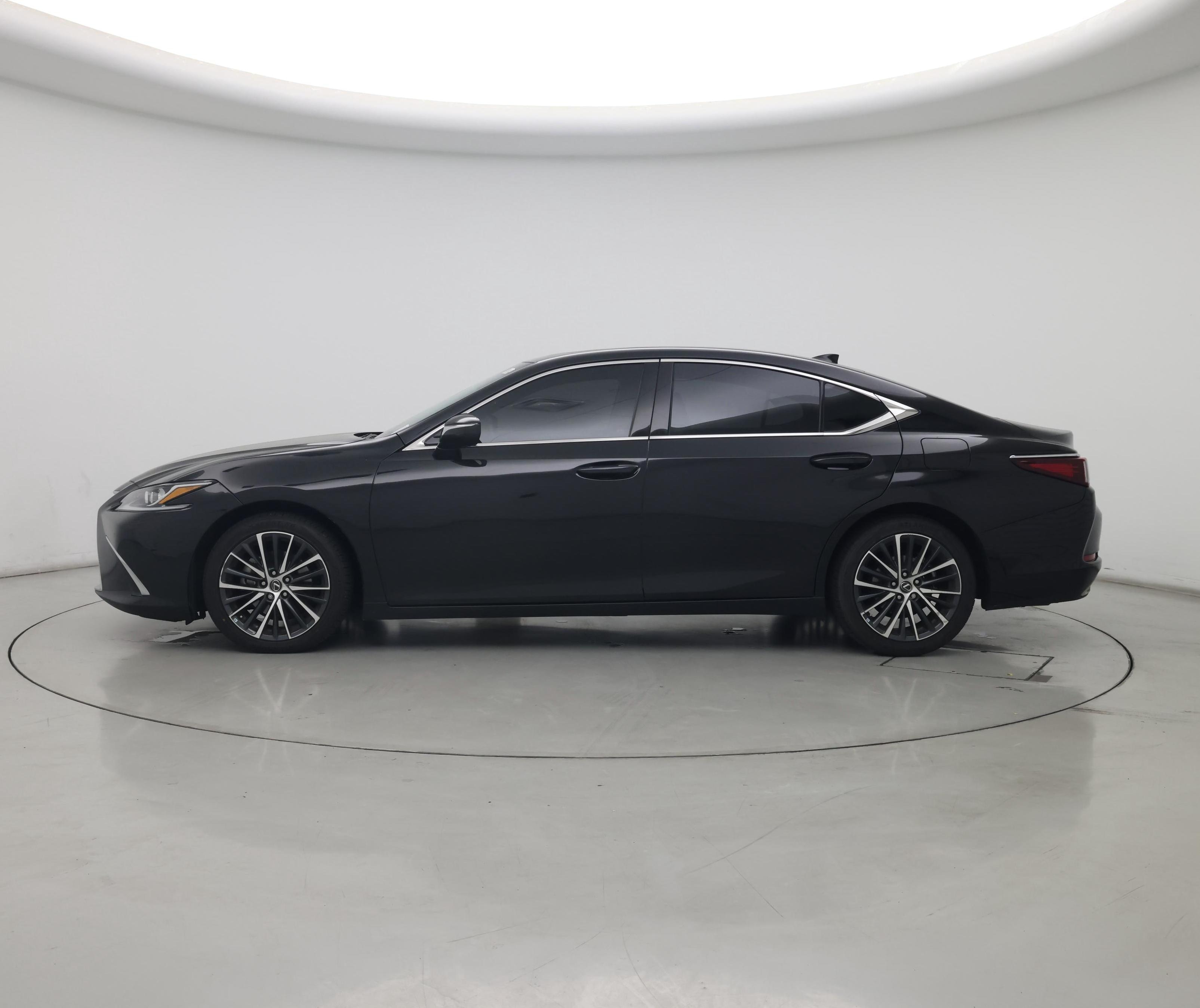 Thumbnail: 2022 Lexus ES - 3