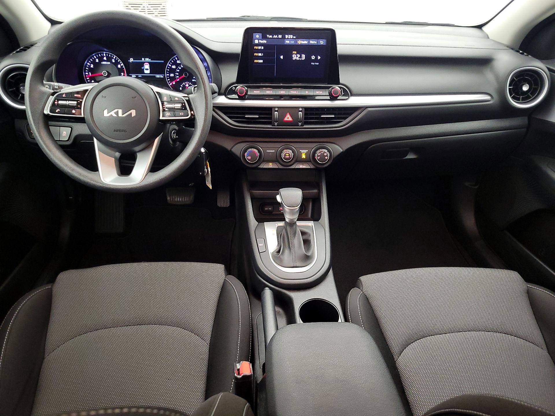 Thumbnail: 2023 Kia Forte - 9