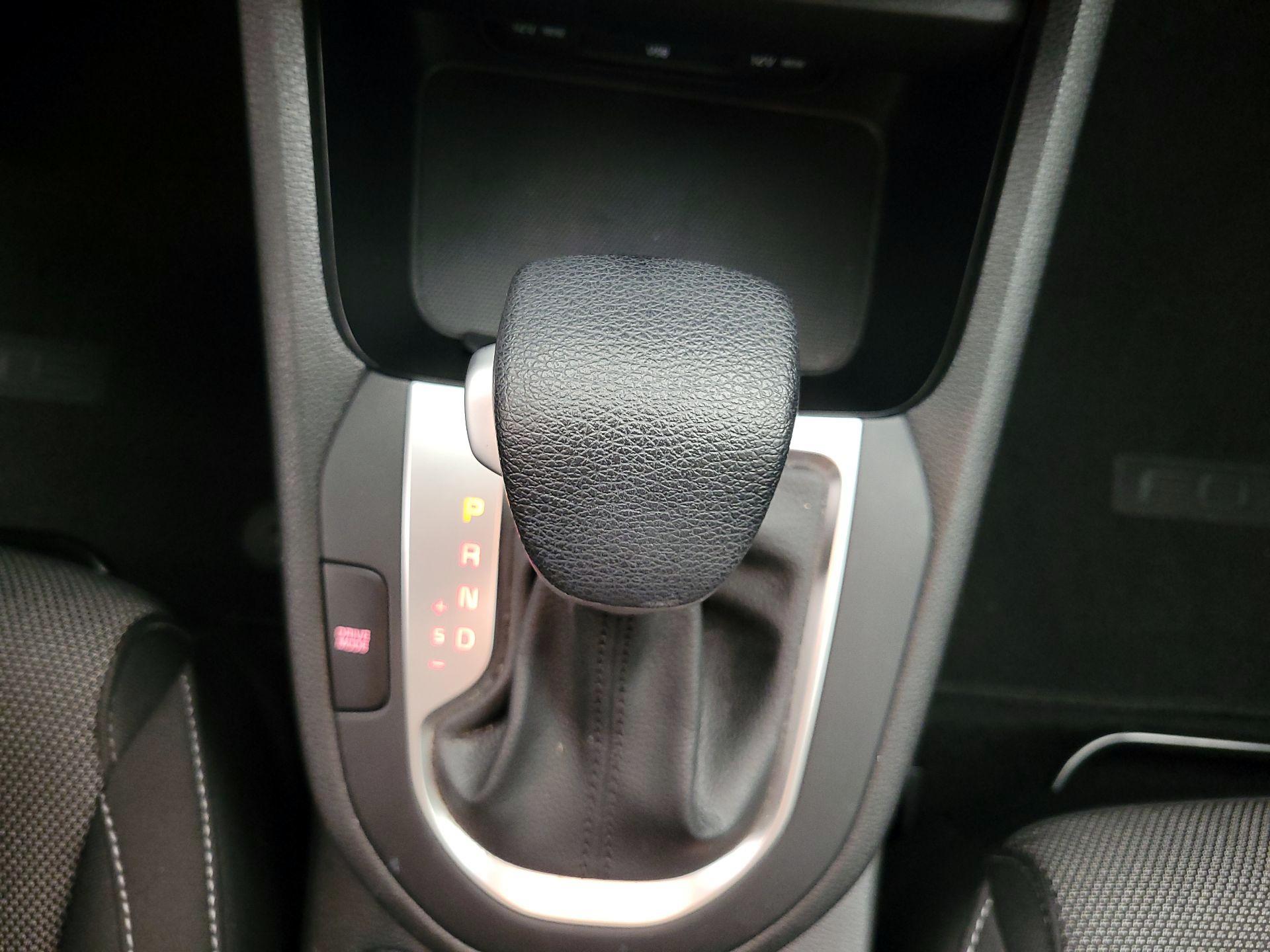 Thumbnail: 2023 Kia Forte - 17