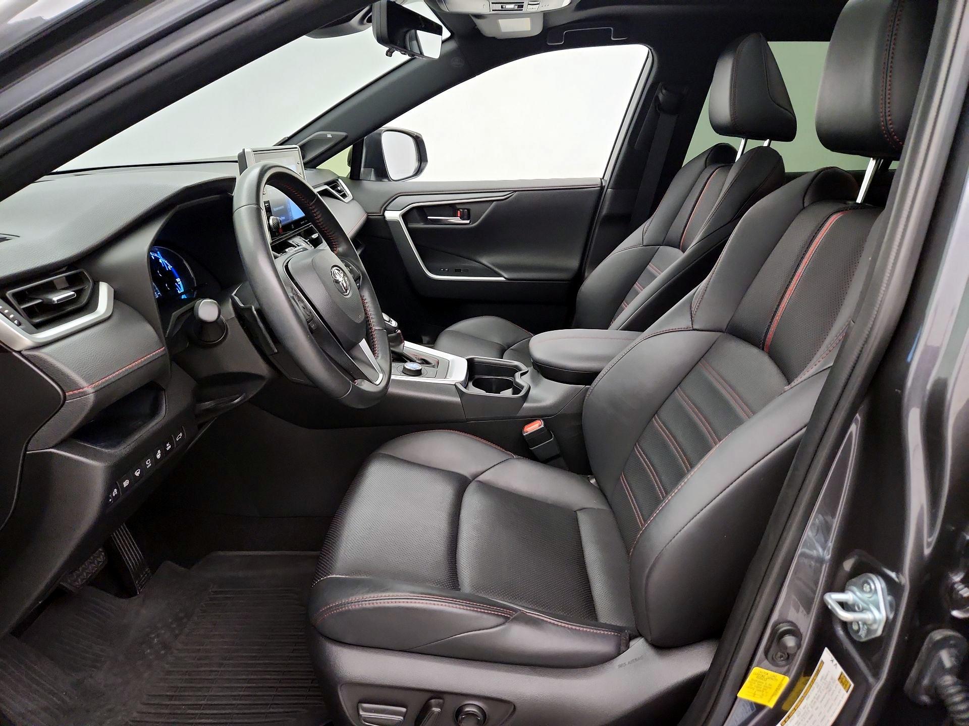 Thumbnail: 2021 Toyota RAV4 - 11