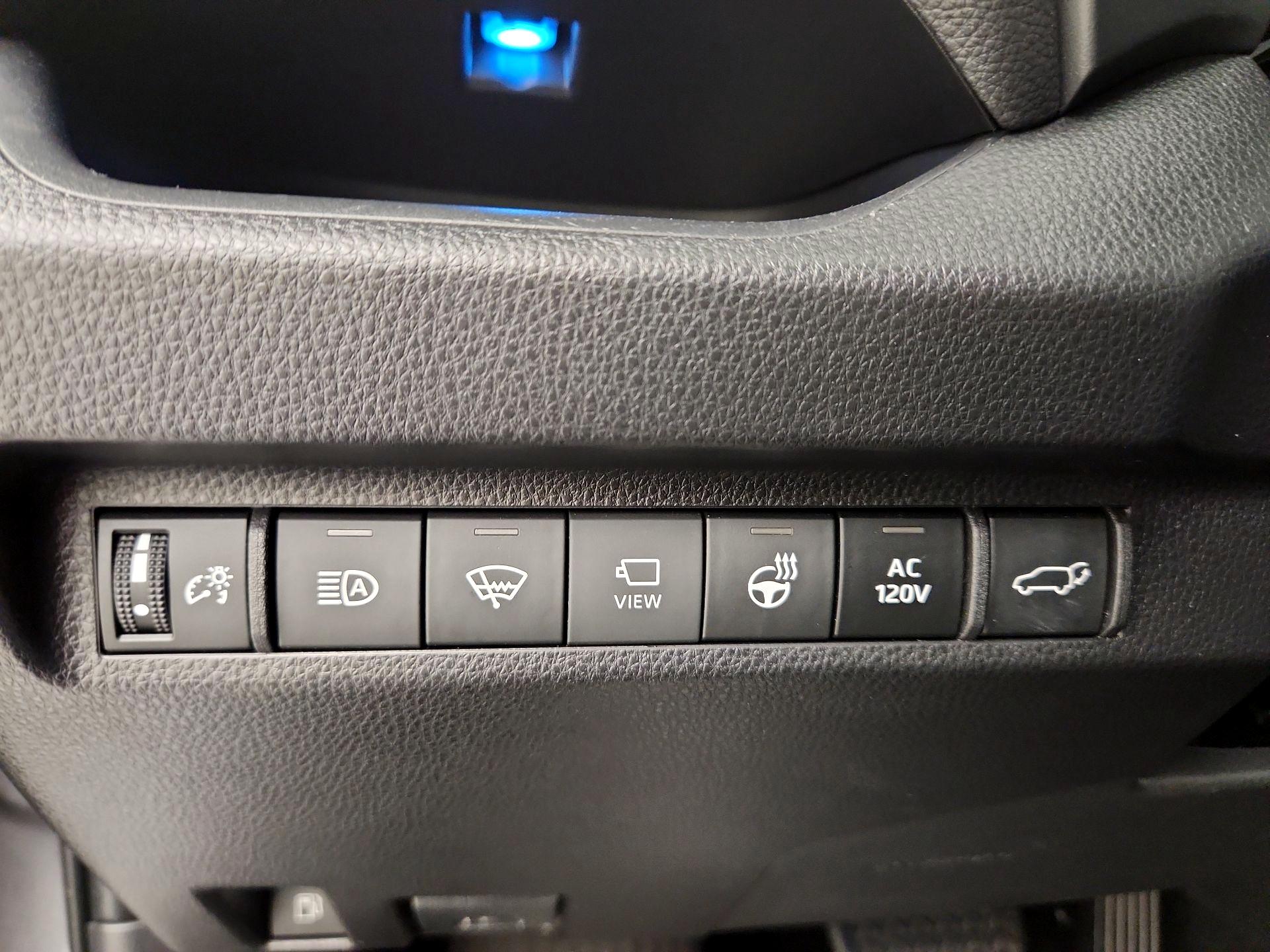 Thumbnail: 2021 Toyota RAV4 - 13