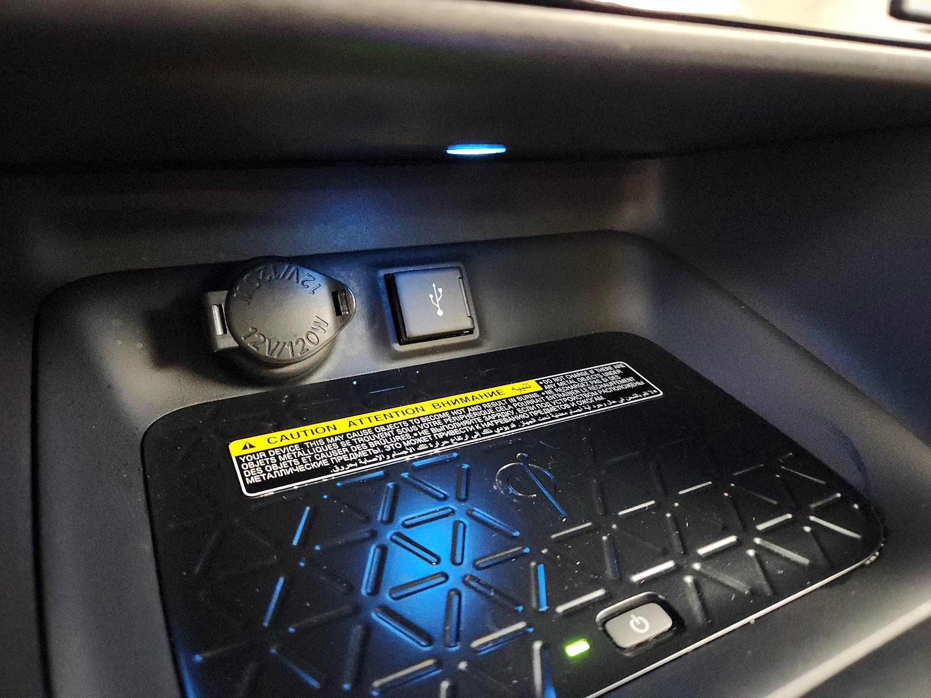 Thumbnail: 2021 Toyota RAV4 - 19