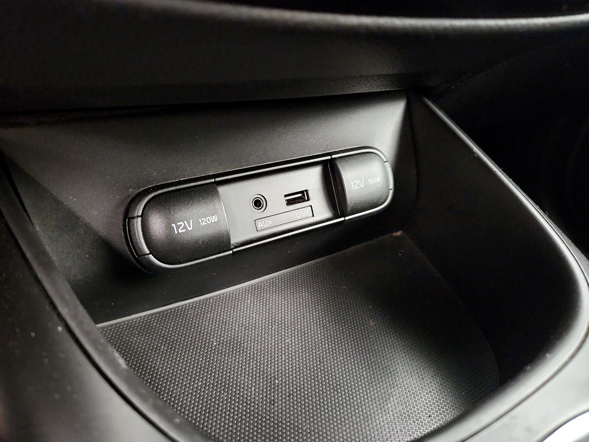 Thumbnail: 2015 Kia Soul - 17