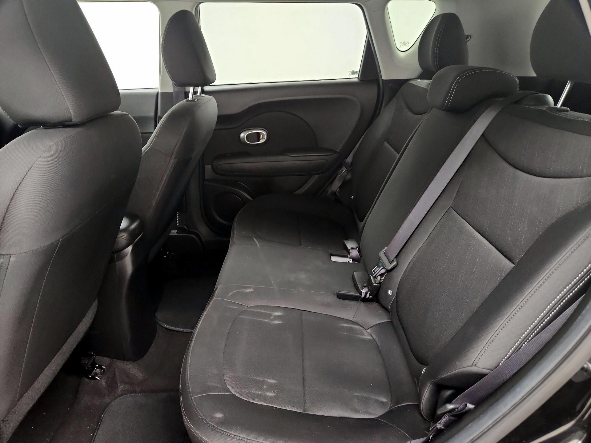Thumbnail: 2015 Kia Soul - 18