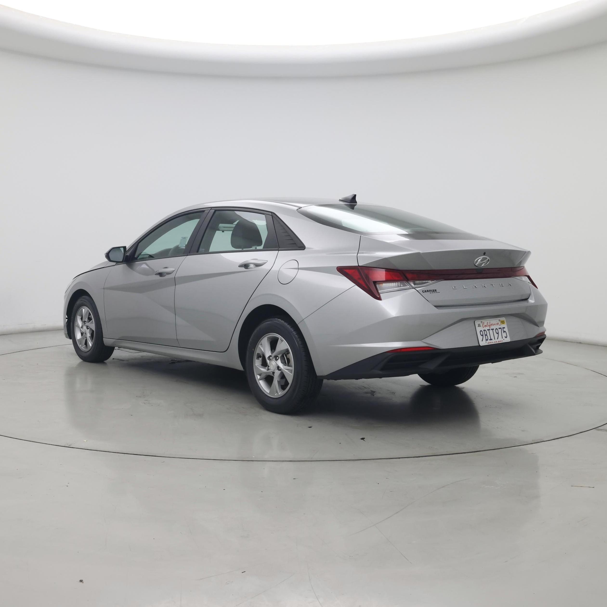 Thumbnail: 2022 Hyundai Elantra - 2