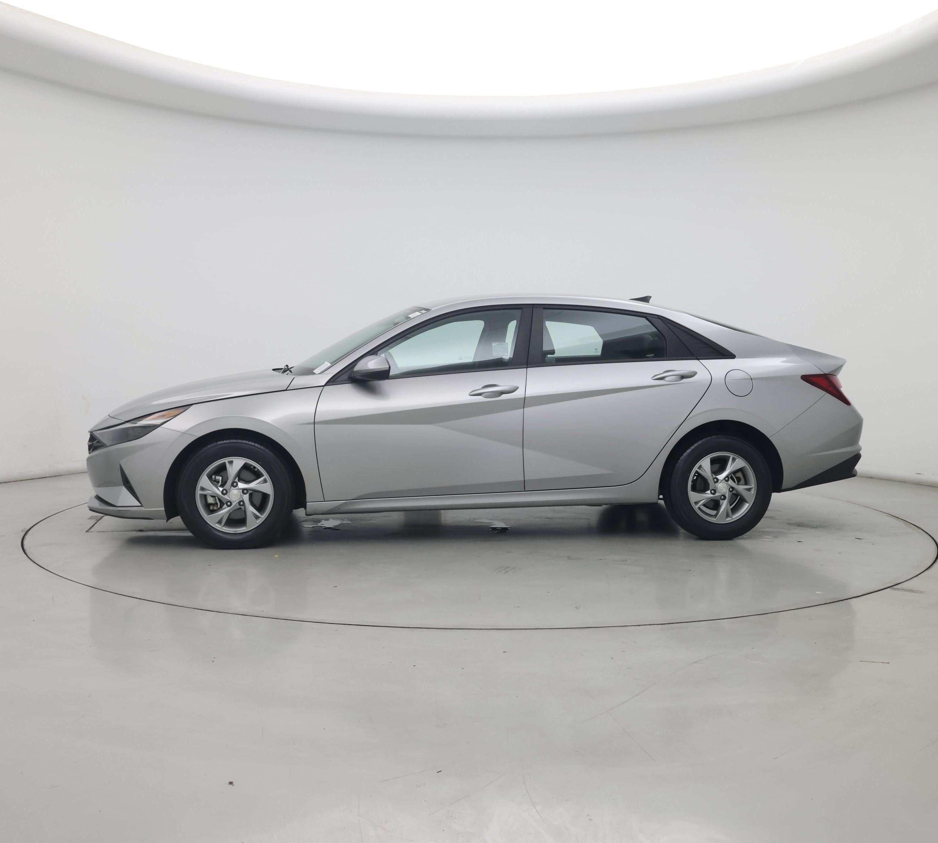 Thumbnail: 2022 Hyundai Elantra - 3