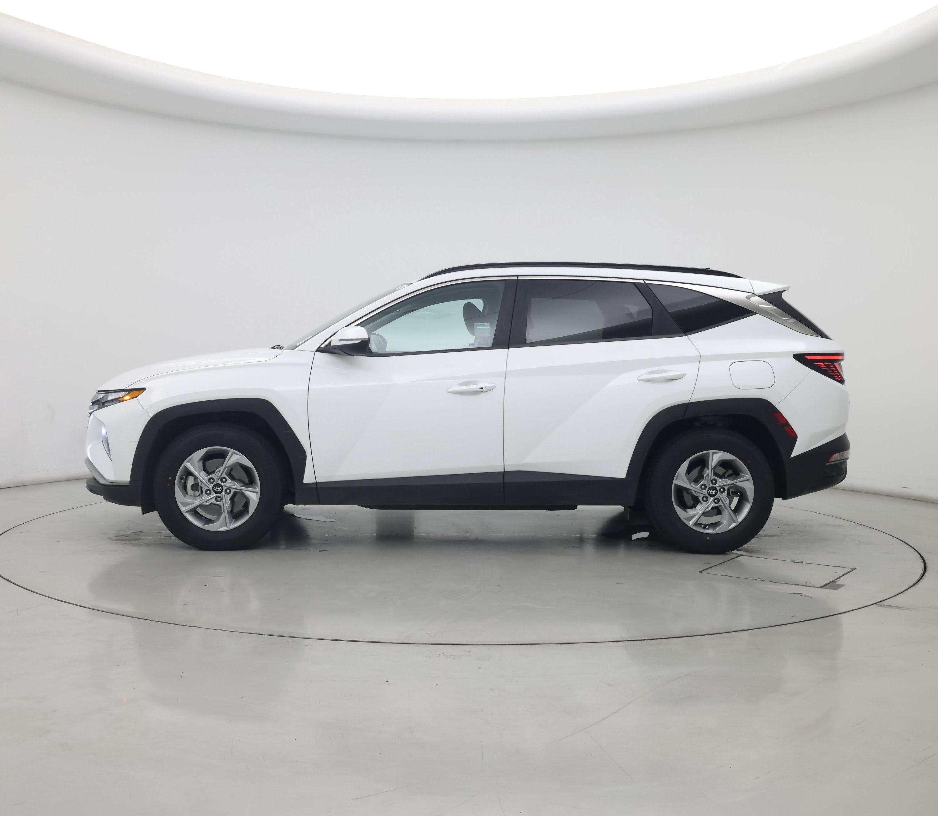 Thumbnail: 2022 Hyundai Tucson - 3
