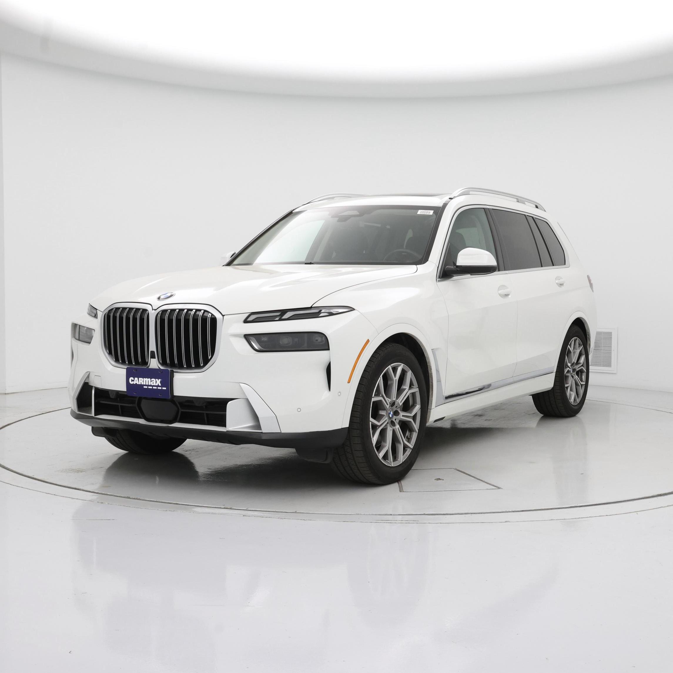 Thumbnail: 2023 BMW X7 - 4