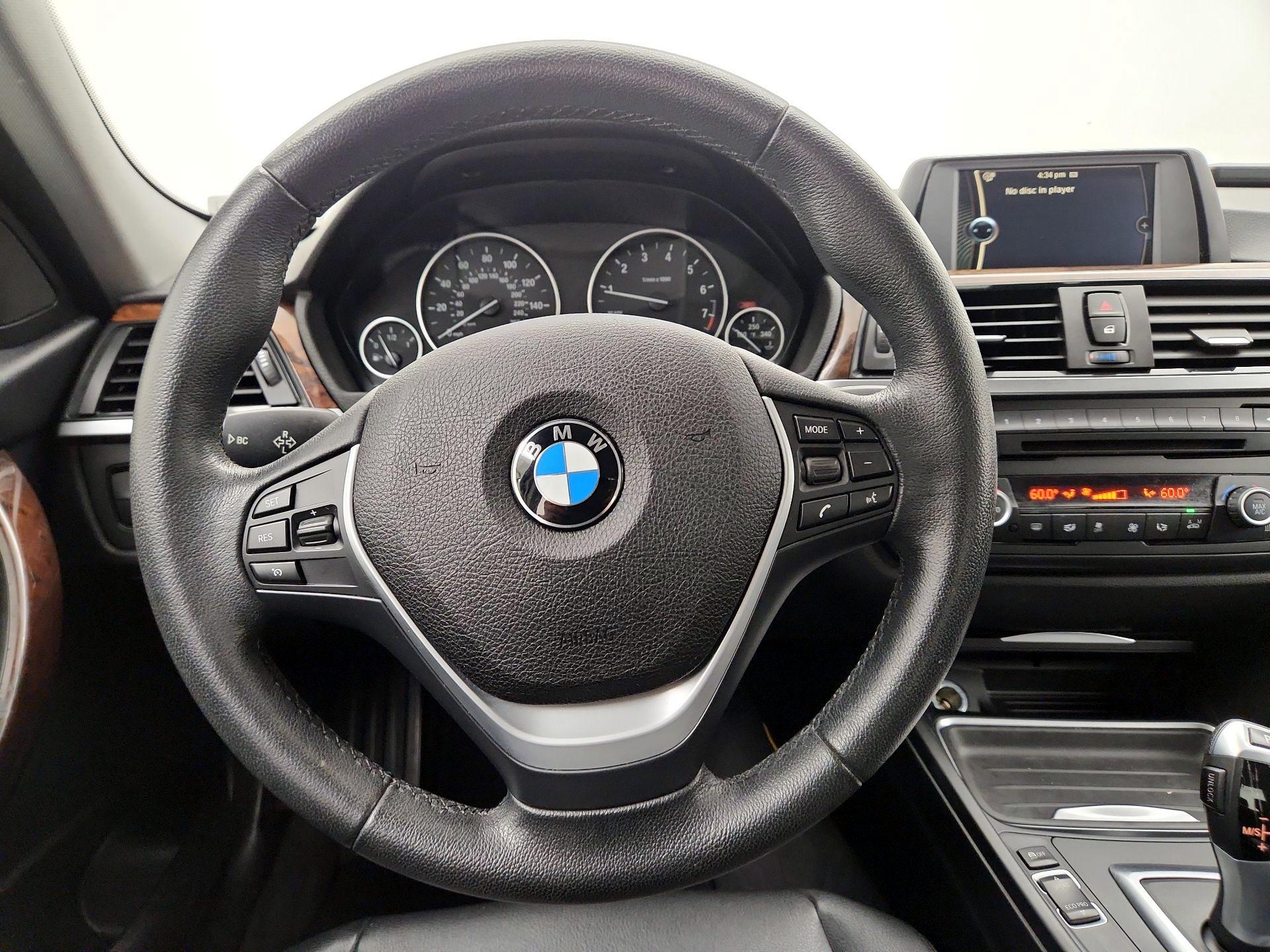 Thumbnail: 2014 BMW 3 Series - 10
