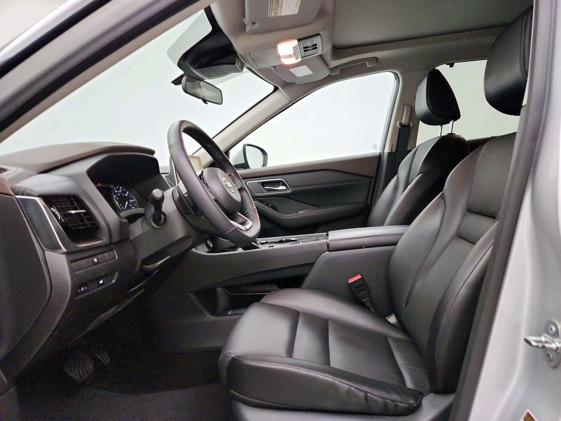 Thumbnail: 2021 Nissan Rogue - 11